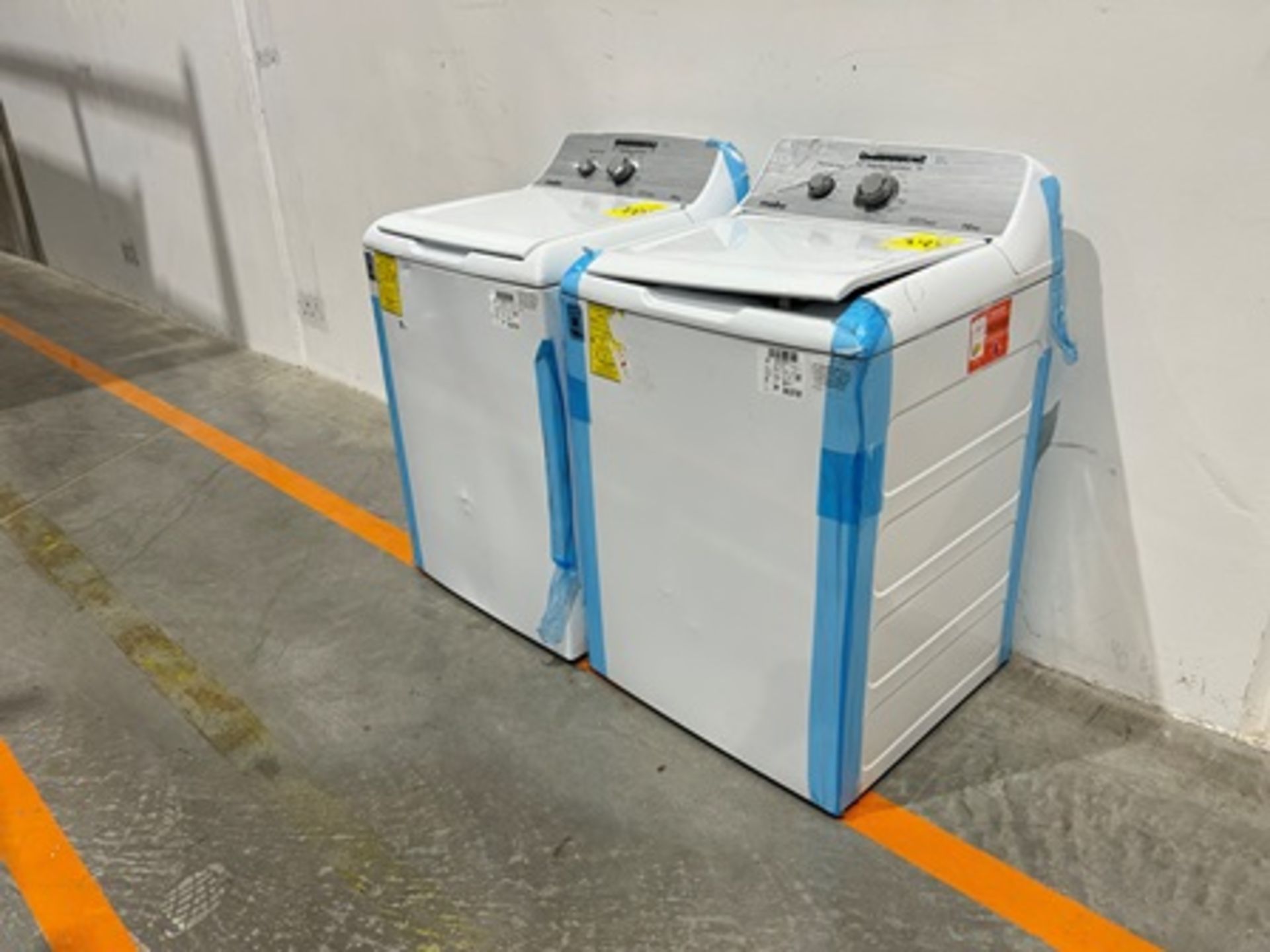 Lote de 2 lavadoras contiene: 1 Lavadora de 16 KG Marca MABE, Modelo LMA76112CBAB02, Serie S91208, - Image 3 of 11