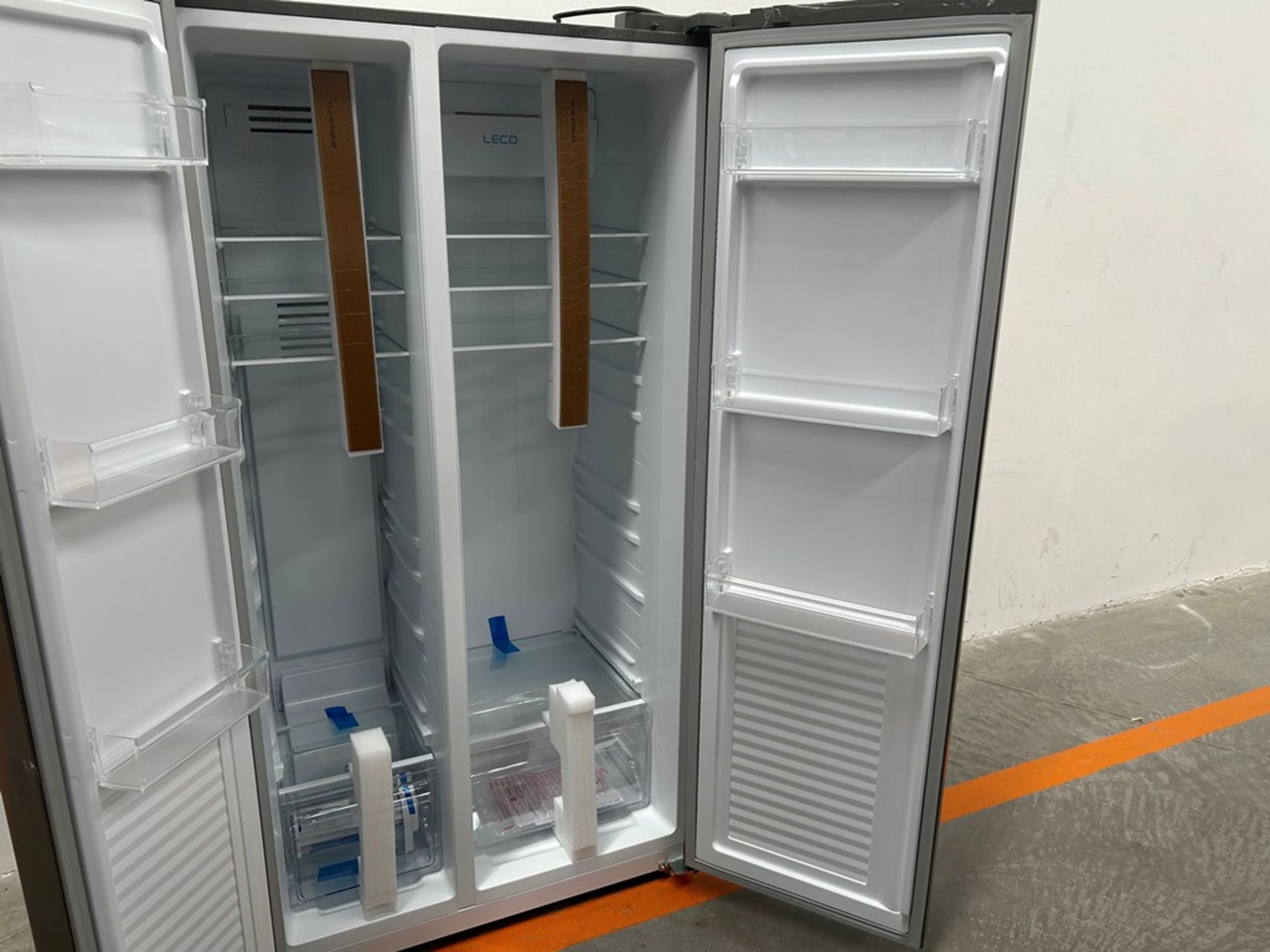 Refrigerador Marca OSTER Modelo OSSBSMV20SSEVI, Serie 030121, Color GRIS (Favor de inspeccionar) - Image 6 of 12