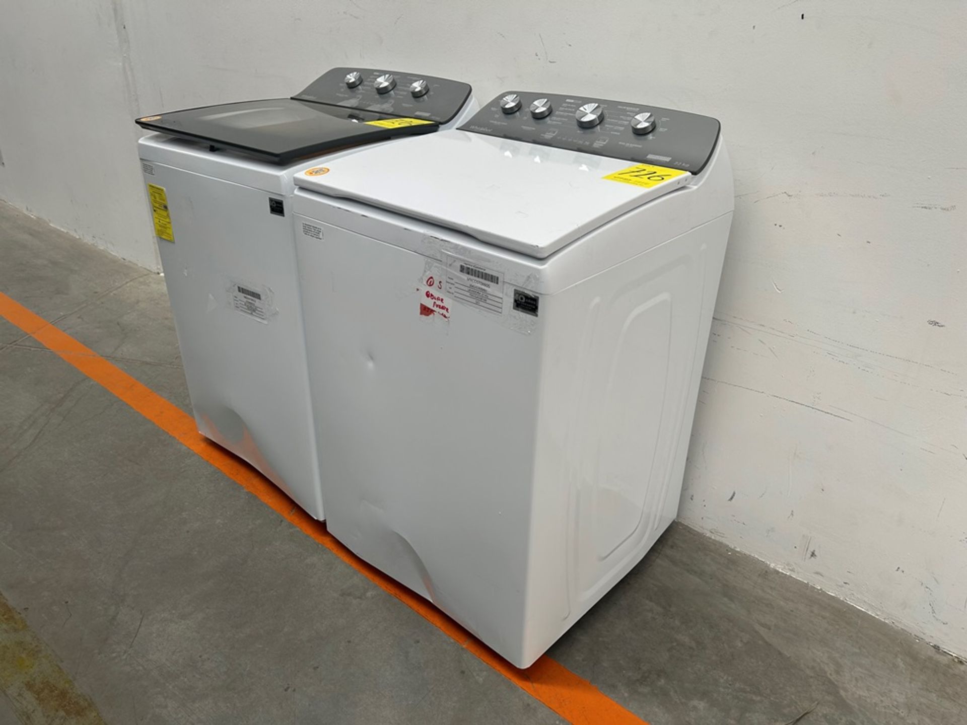 Lote de 2 lavadoras contiene: 1 Lavadora de 22 KG, Marca WHIRPOOL, Modelo 8MWTW2224MPM0, Serie 9812 - Image 2 of 12