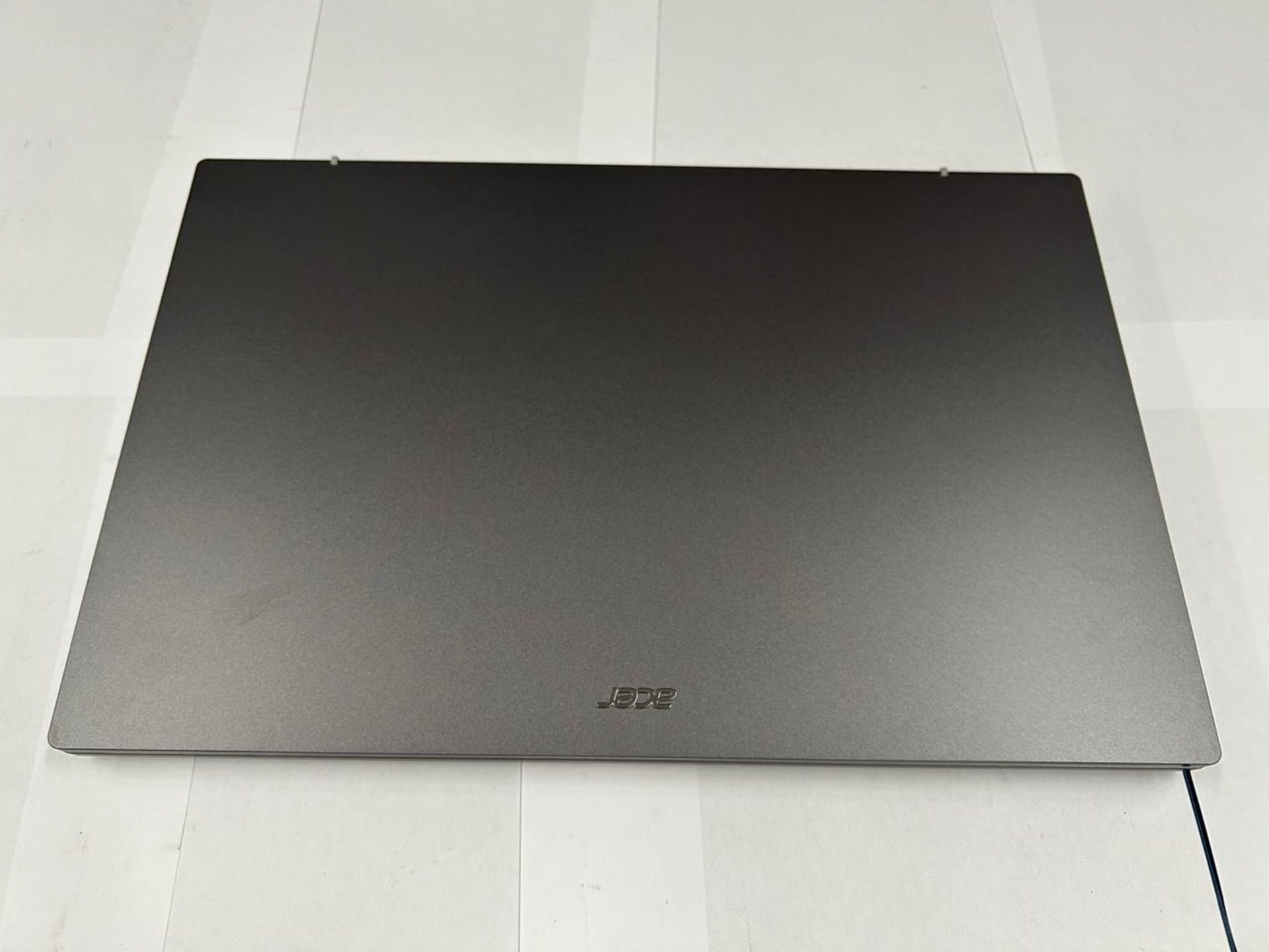 Laptop Marca ACER, Modelo EX-215-23, Serie 618135, Color GRIS, AMD Ryzen 5, 8GB en RAM, 512GB de Al - Image 4 of 6