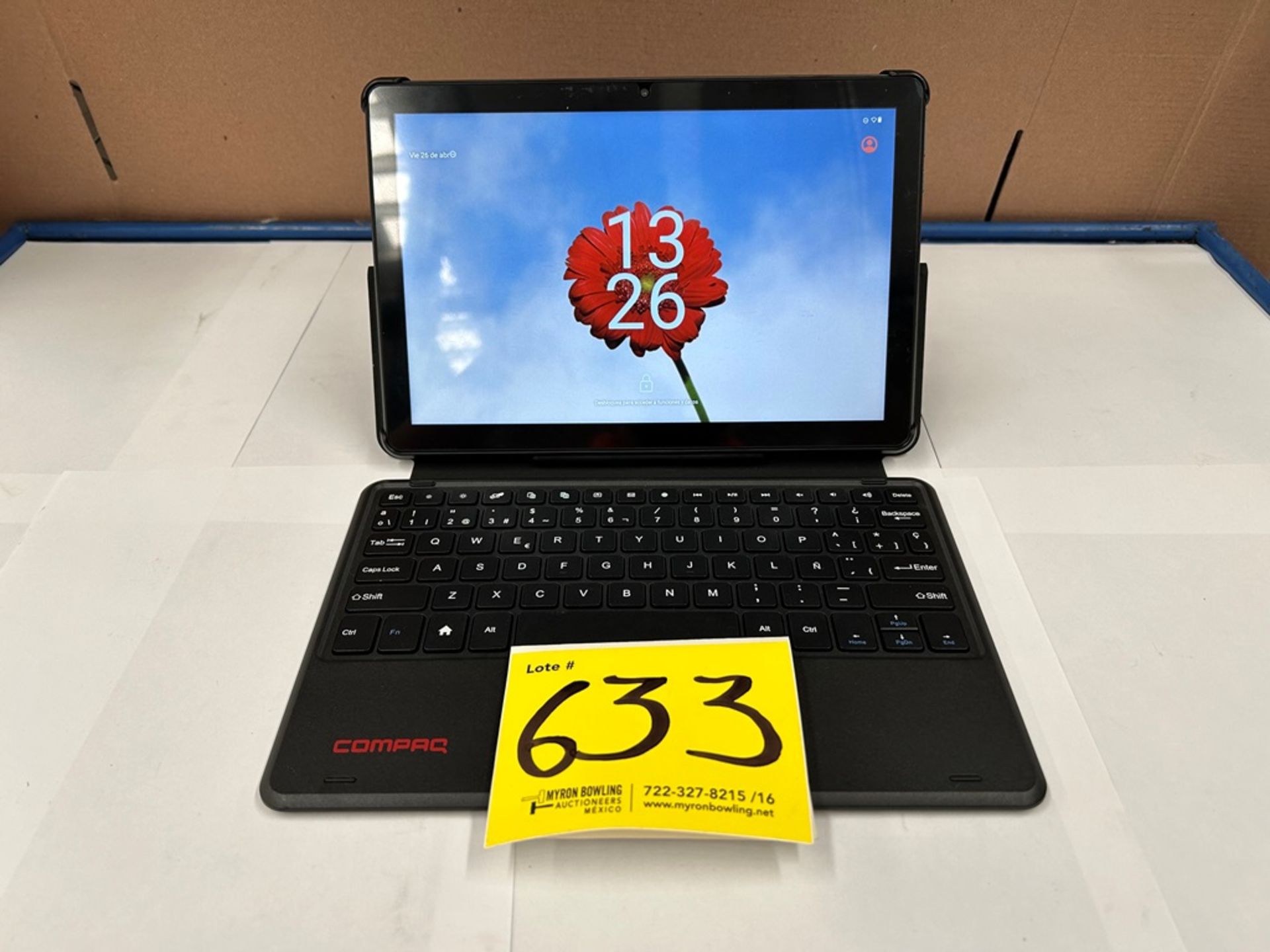 Tablet con teclado Marca COMPAQ, Modelo QTAB 10.1, 64 GB de almacenamiento, RAM de 4 GB (Equipo de
