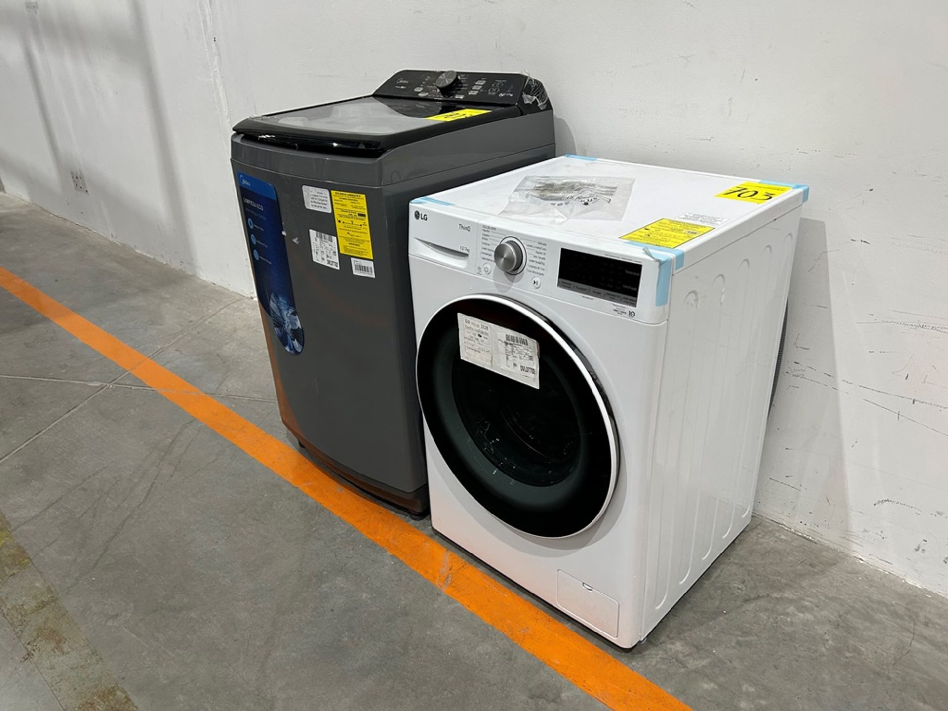 Lote de 2 lavadoras contiene: 1 Lavadora de 17 KG, Marca MIDEA, Modelo M1920901, Serie D00534, Colo - Image 2 of 10