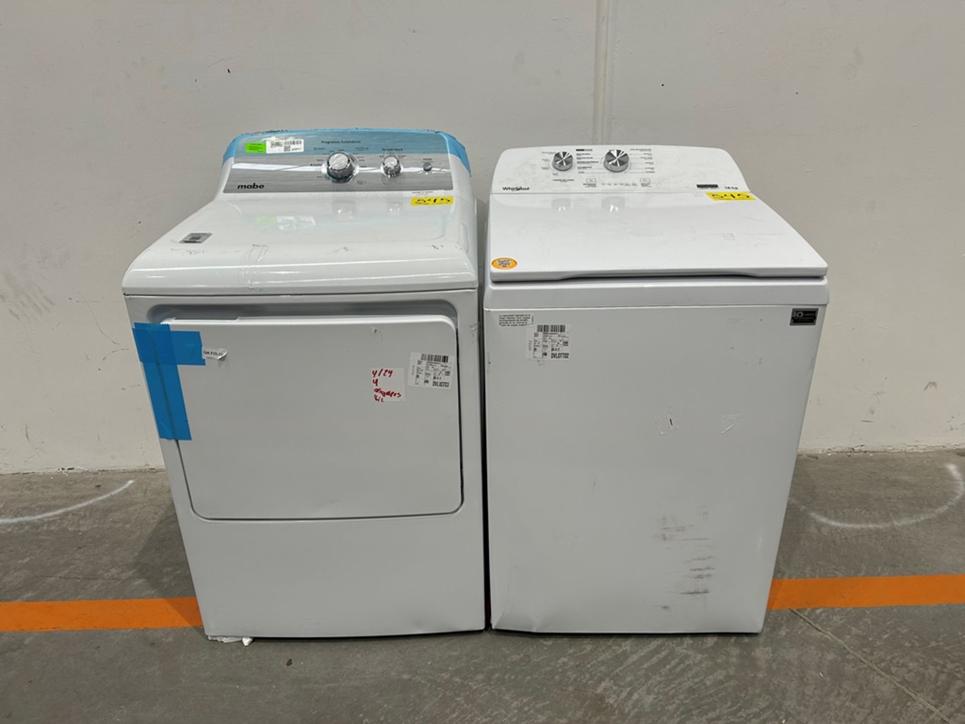 Lote de 1 lavadora y una Secadora contiene: 1 Lavadora de 16kg Marca WHIRLPOOL, Modelo 8MWTW1612MJQ1
