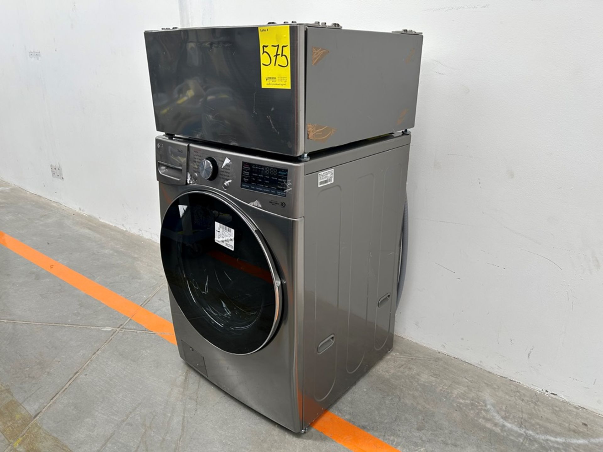 Lote de 2 artículos contiene: 1 Lavadora de 22 KG Marca LG, Modelo WM22VV2S6R, Serie 17871, Color G - Image 2 of 8