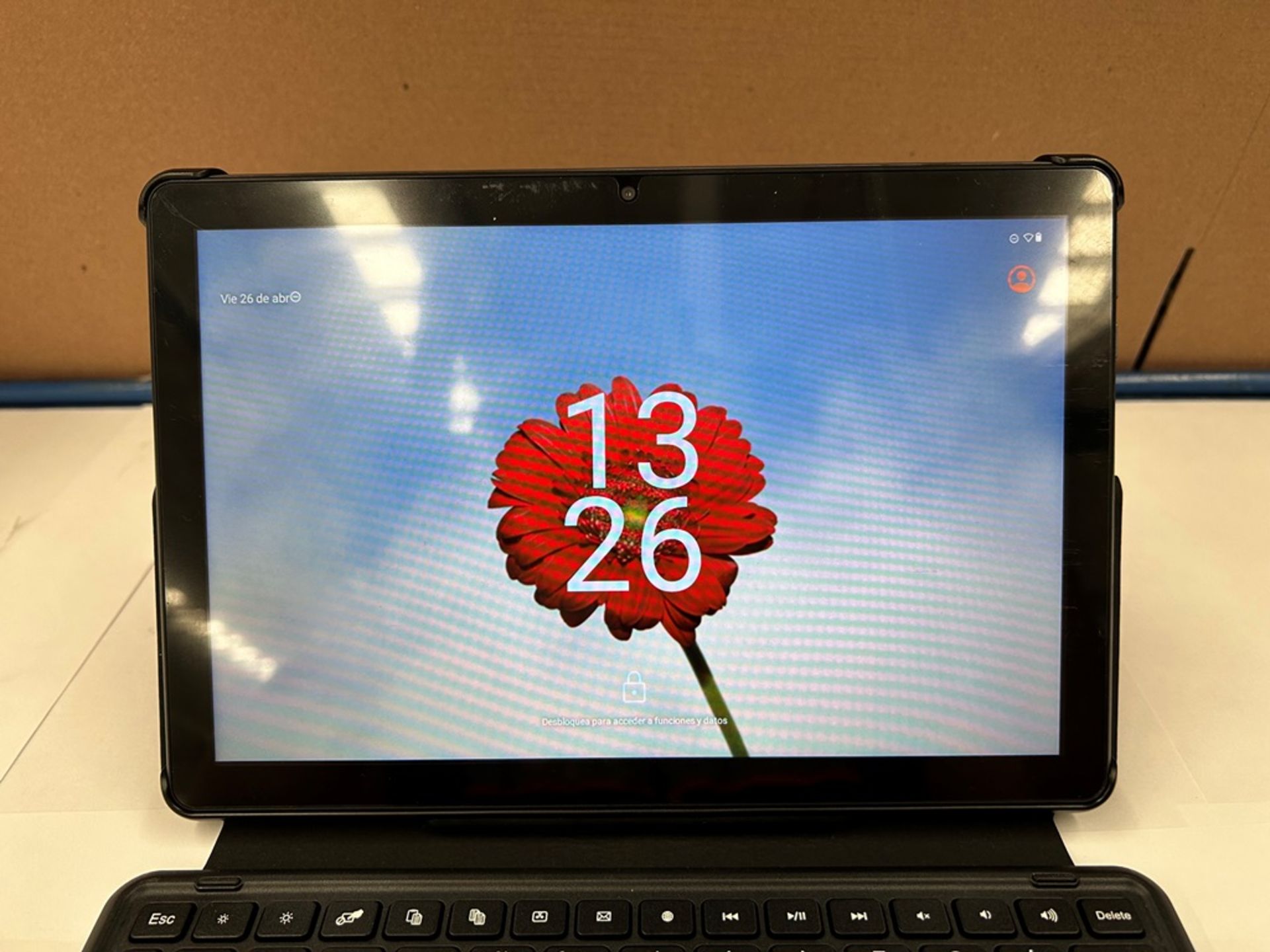 Tablet con teclado Marca COMPAQ, Modelo QTAB 10.1, 64 GB de almacenamiento, RAM de 4 GB (Equipo de - Image 4 of 8