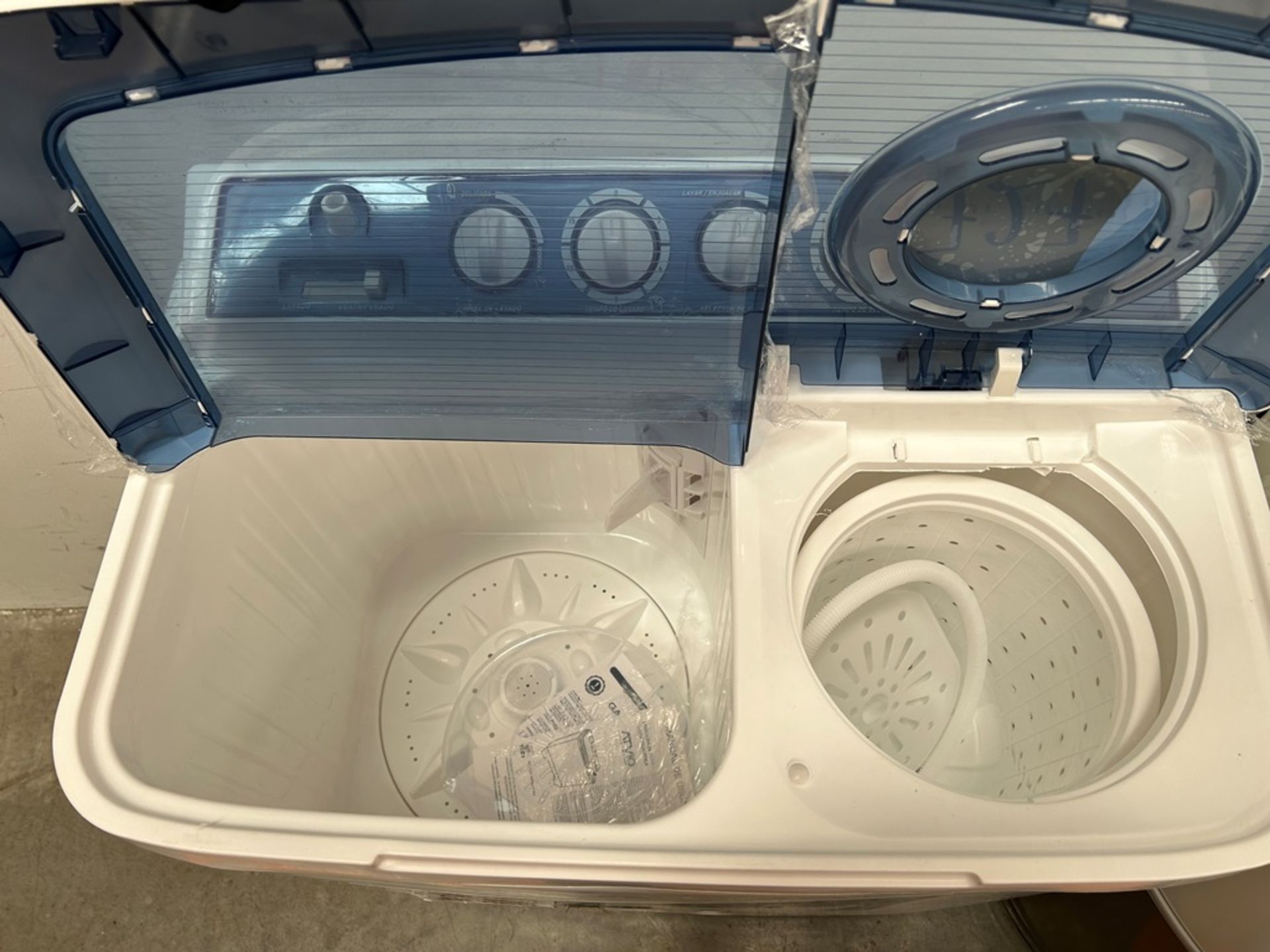 Lote de 3 lavadoras contiene: 1 Lavadora de 21 KG, Marca KOBLENZ, Modelo LRKF21P, Serie 31522, Colo - Image 7 of 13