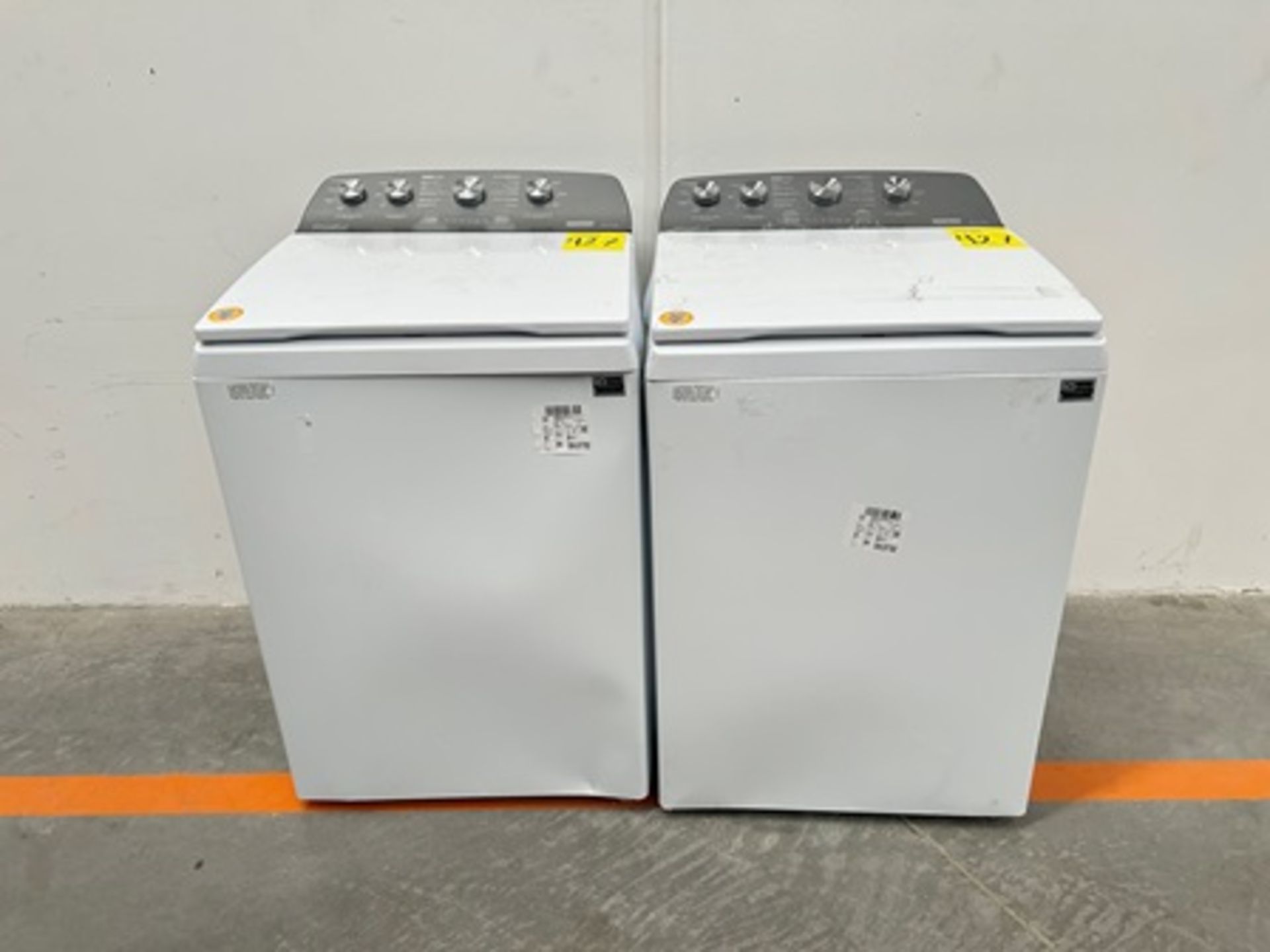 Lote de 2 lavadoras contiene: 1 Lavadora de 22 KG Marca WHIRPOOL, Modelo 8MWTW2224MPM0, Serie 66996