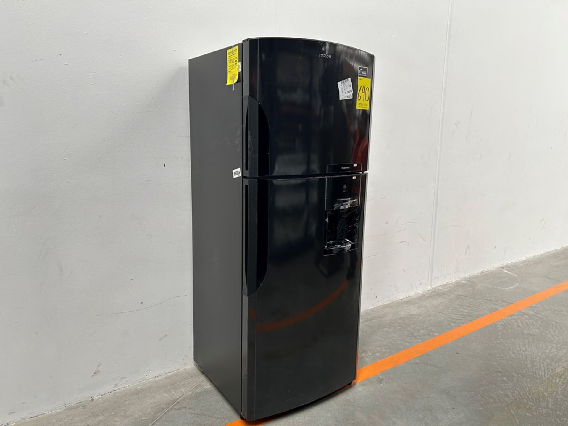 Refrigerador con dispensador de agua Marca MABE, Modelo RMS510IAMRP, Serie 04121, Color NEGRO (Favo - Image 3 of 11