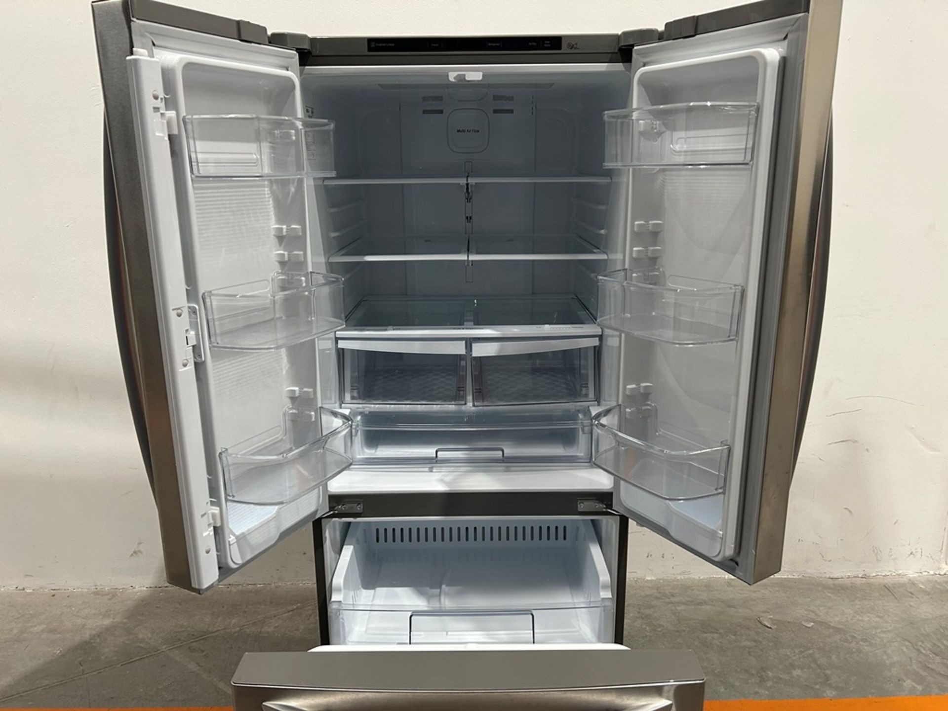 Refrigerador Marca LG, Modelo GF22BGSK, Serie 49652, Color GRIS (Favor de inspeccionar) - Image 4 of 11