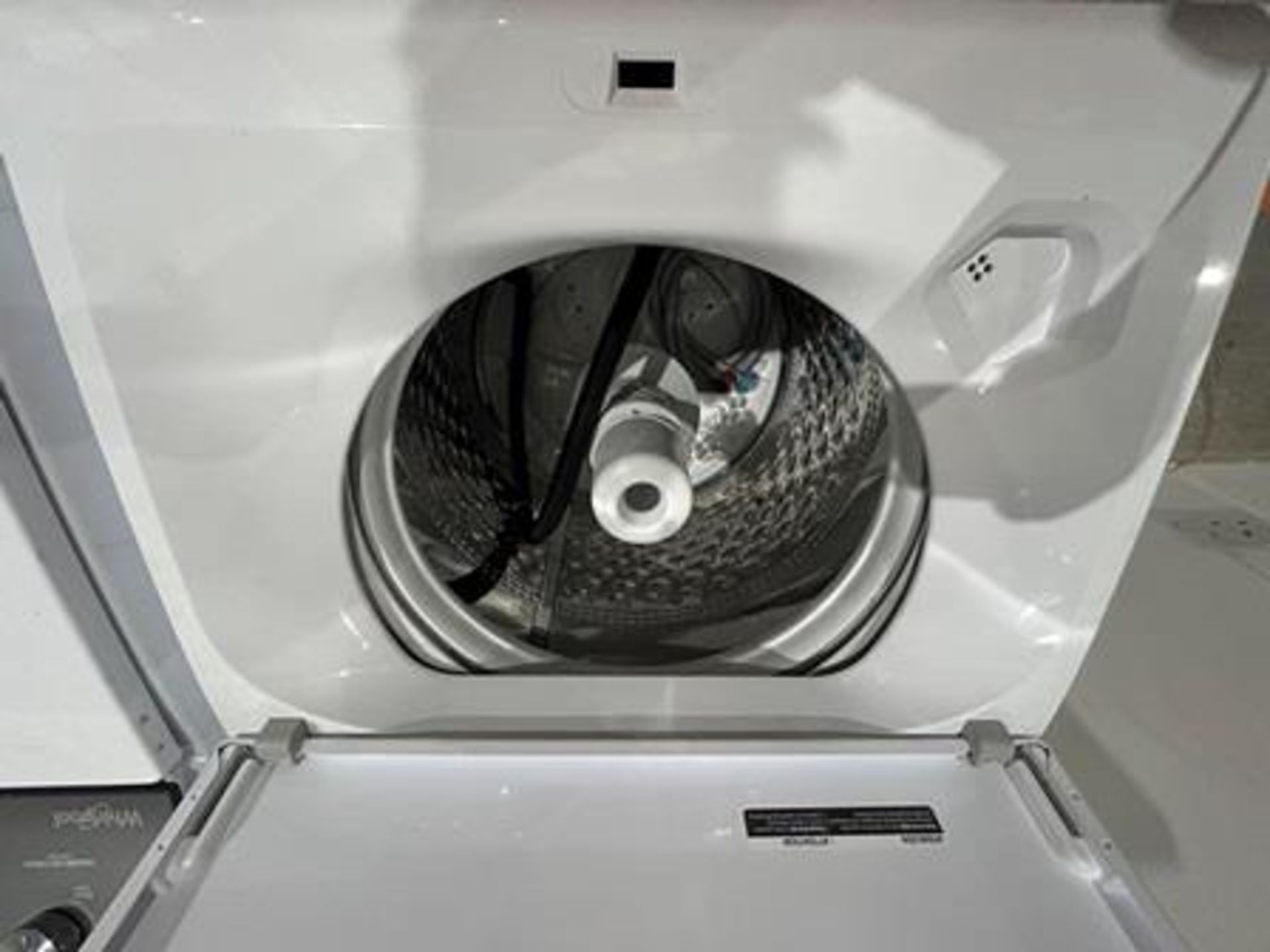 Lote de 2 lavadoras contiene: 1 Lavadora de 22 KG Marca WHIRPOOL, Modelo 8MWTW2224MPM0, Serie 67720 - Bild 4 aus 10