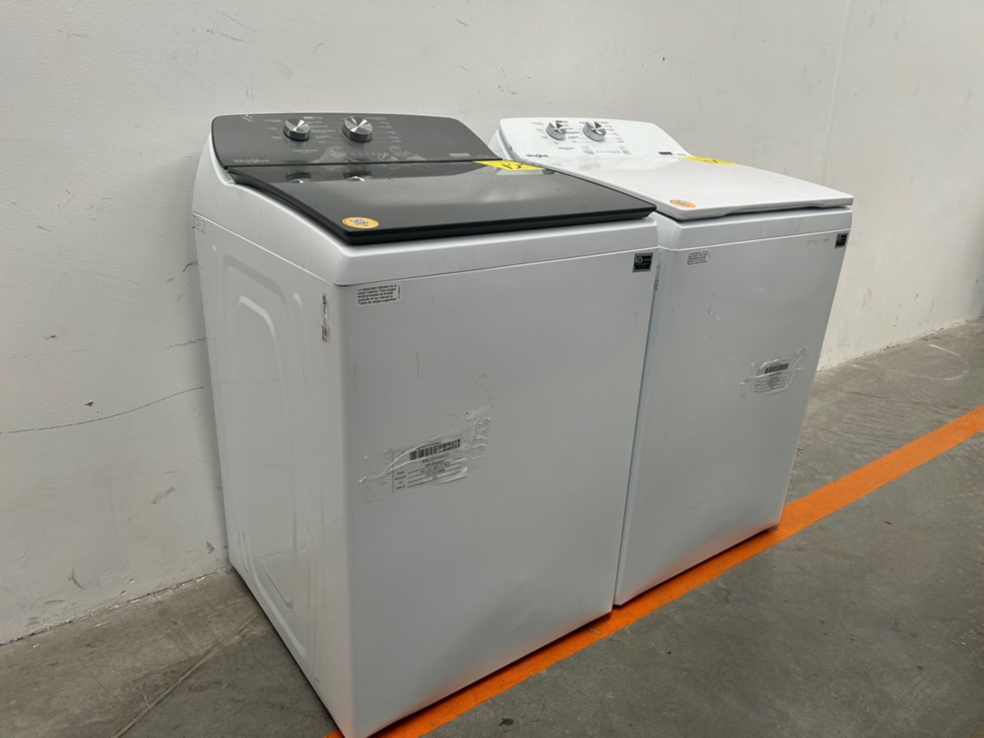 Lote de 2 lavadoras contiene: 1 Lavadora de 18 KG, Marca WHIRPOOL, Modelo 8MWTW1812WPM0, Serie 4664 - Image 3 of 11