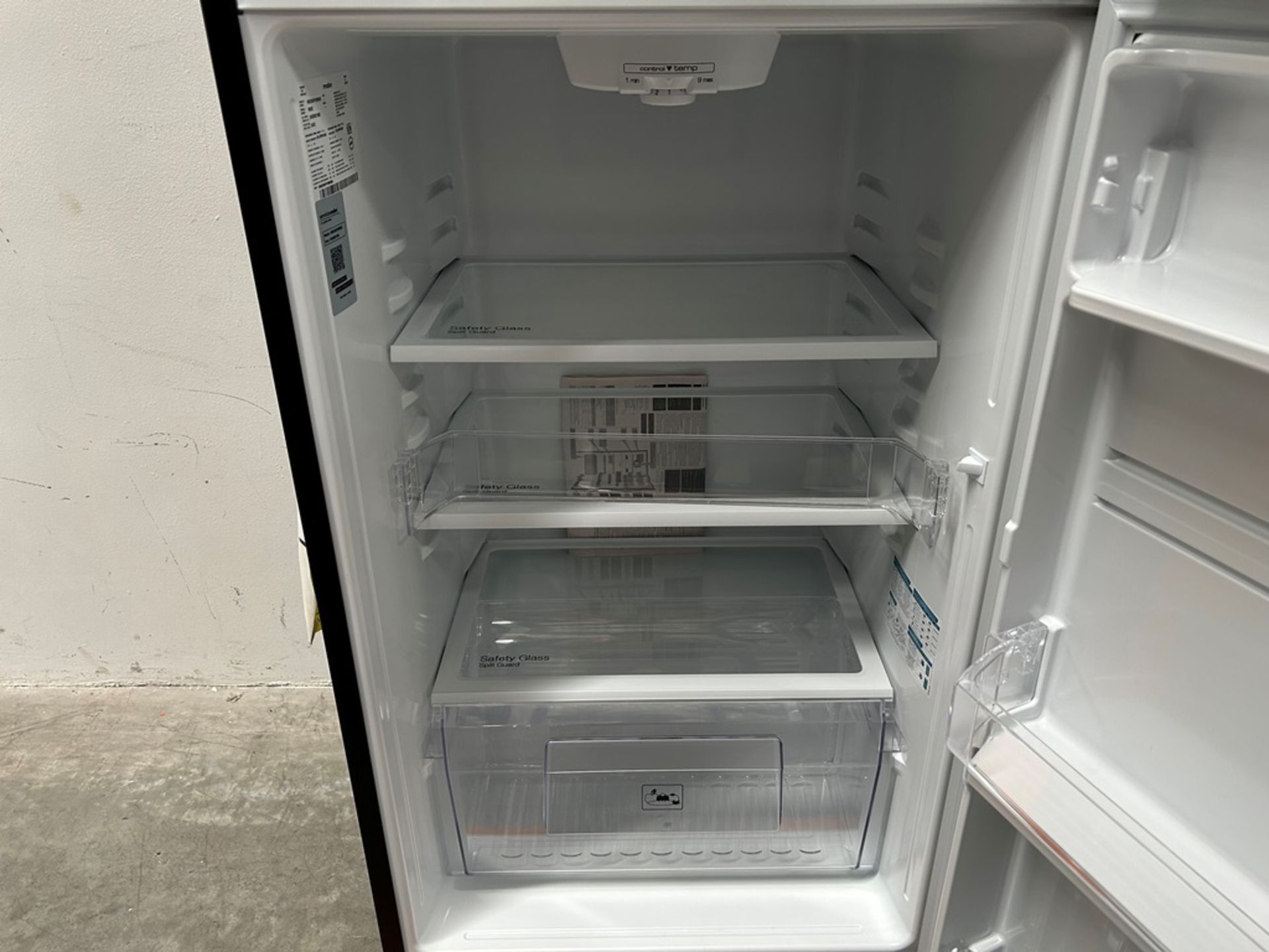 Lote de 2 refrigeradores contiene: 1 refrigerador Marca MABE, Modelo RME360PVMRM, Serie 01988, Colo - Image 13 of 18