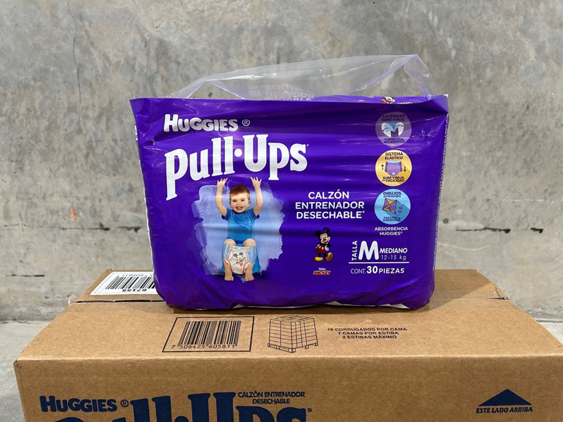 92 paquetes de Calzones entrenadores, Pull ups, Marca Huggies para Niño talla M - Image 3 of 10