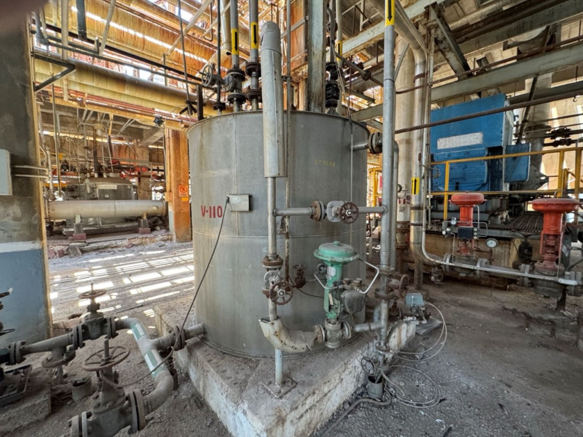 Complete industrial plant for 2 different chemical processes, one with a capacity to produce 64,600 - Image 34 of 90