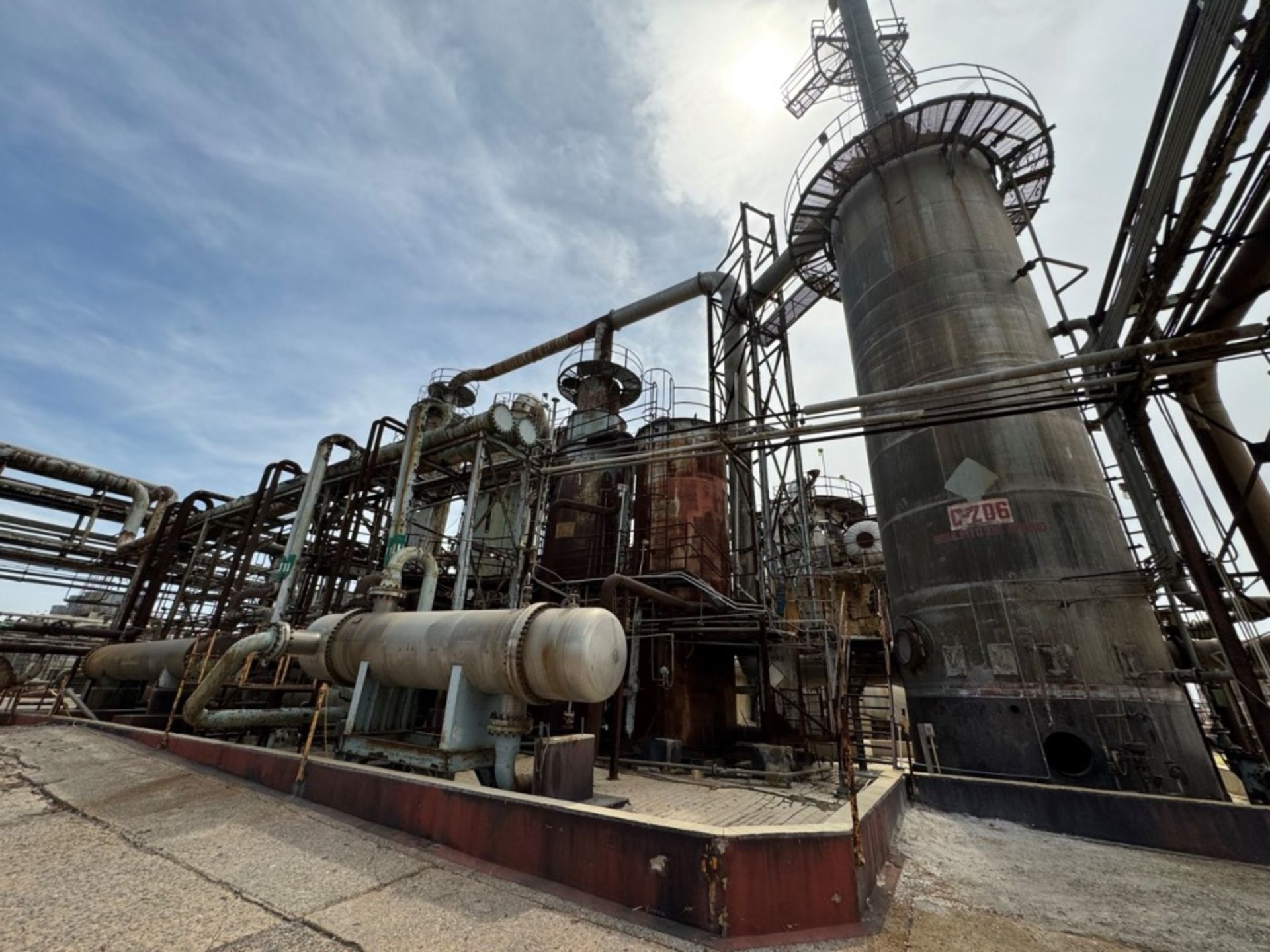 Complete industrial plant for chemical process of obtaining OLEUM, with a capacity to produce 117,2 - Image 93 of 104