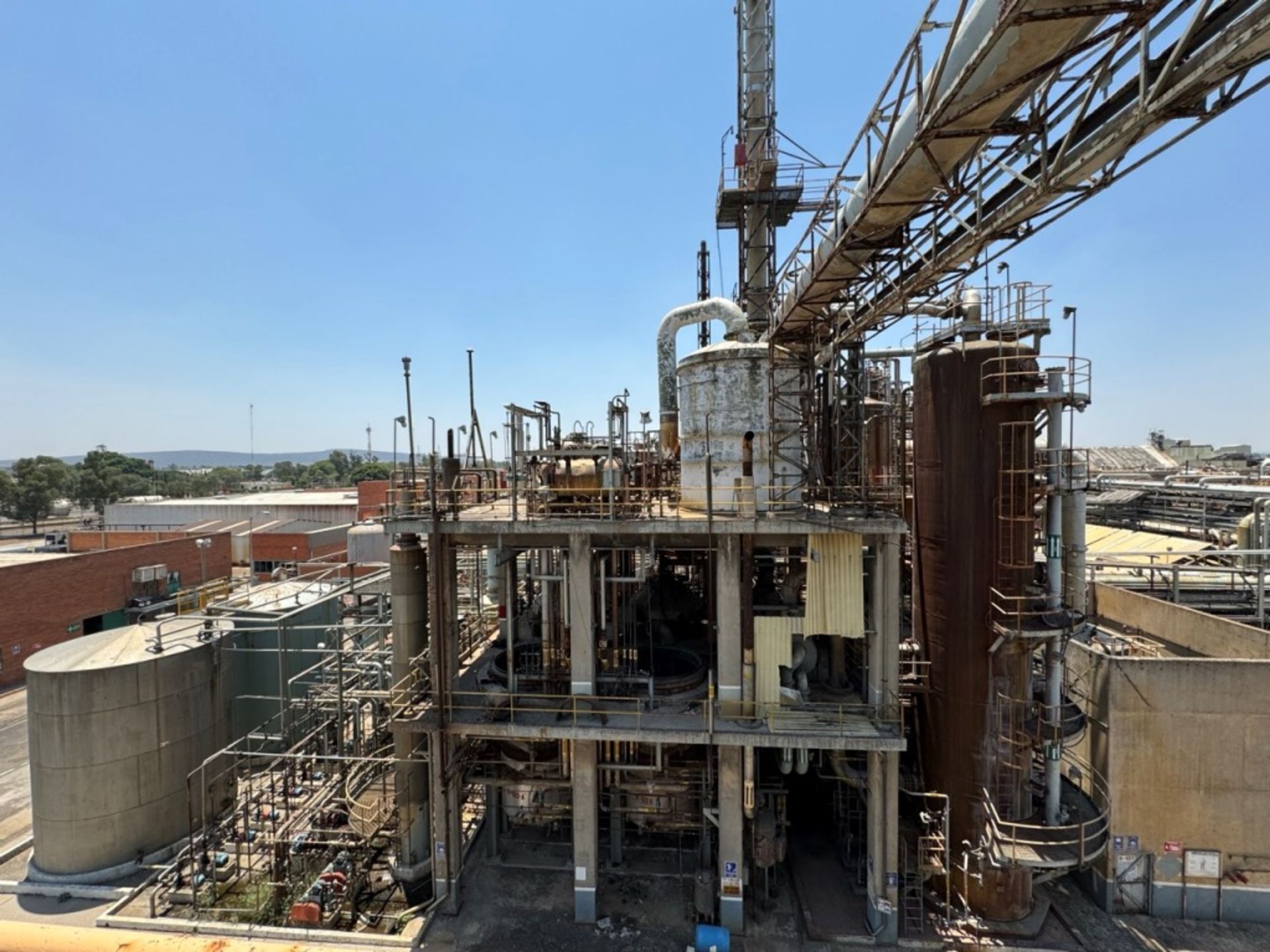 Complete industrial plant for 2 different chemical processes, one with a capacity to produce 64,600 - Image 20 of 90