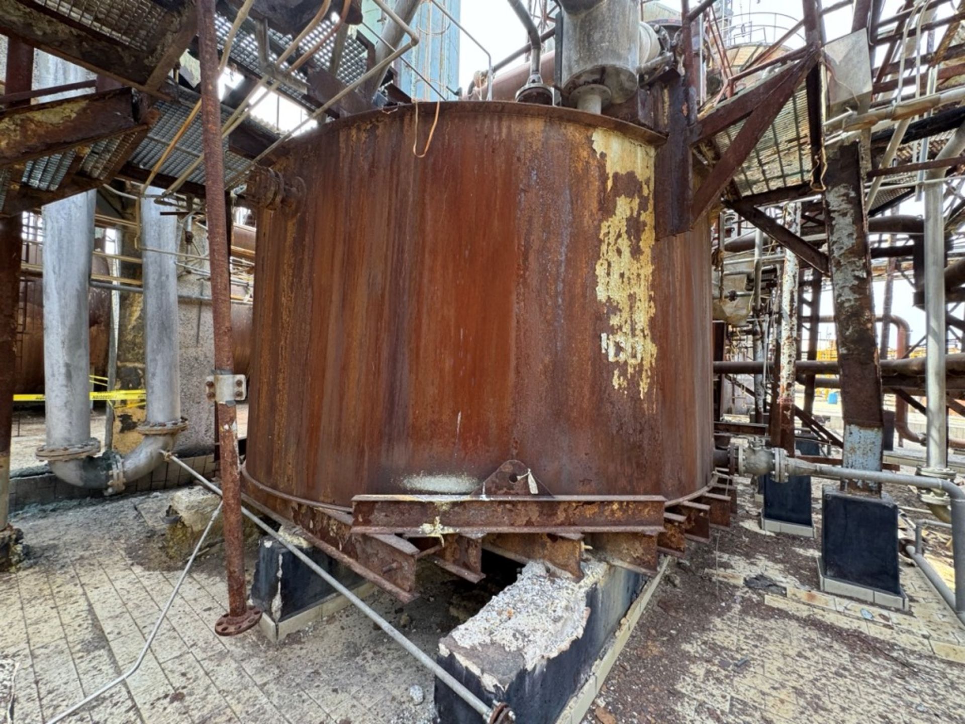 Complete industrial plant for chemical process of obtaining OLEUM, with a capacity to produce 117,2 - Image 71 of 104