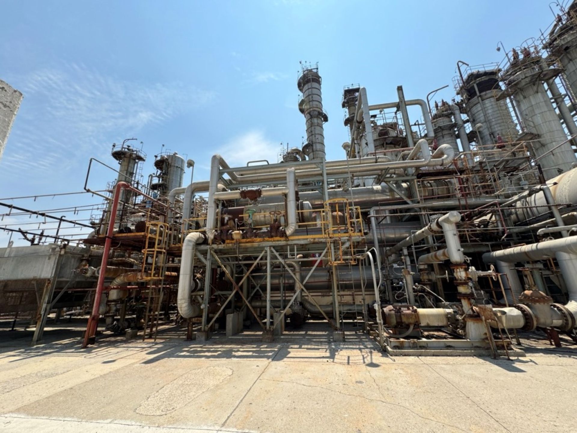 Complete industrial plant for chemical process with capacity to produce 76,200 Ton/Year of CICLOHEX - Image 9 of 90