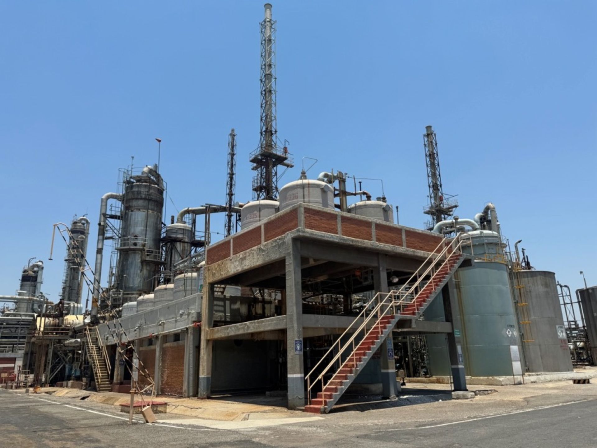 Complete industrial plant for 2 different chemical processes, one with a capacity to produce 64,600