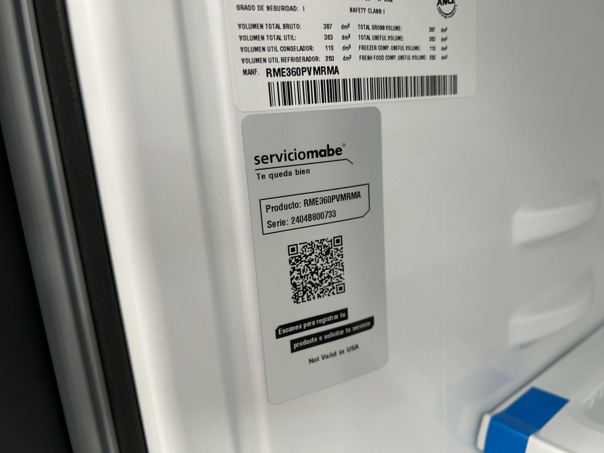 Lote de 2 refrigeradores contiene: 1 Refrigerador con dispensador de agua Marca MABE, Modelo RME360 - Image 6 of 12