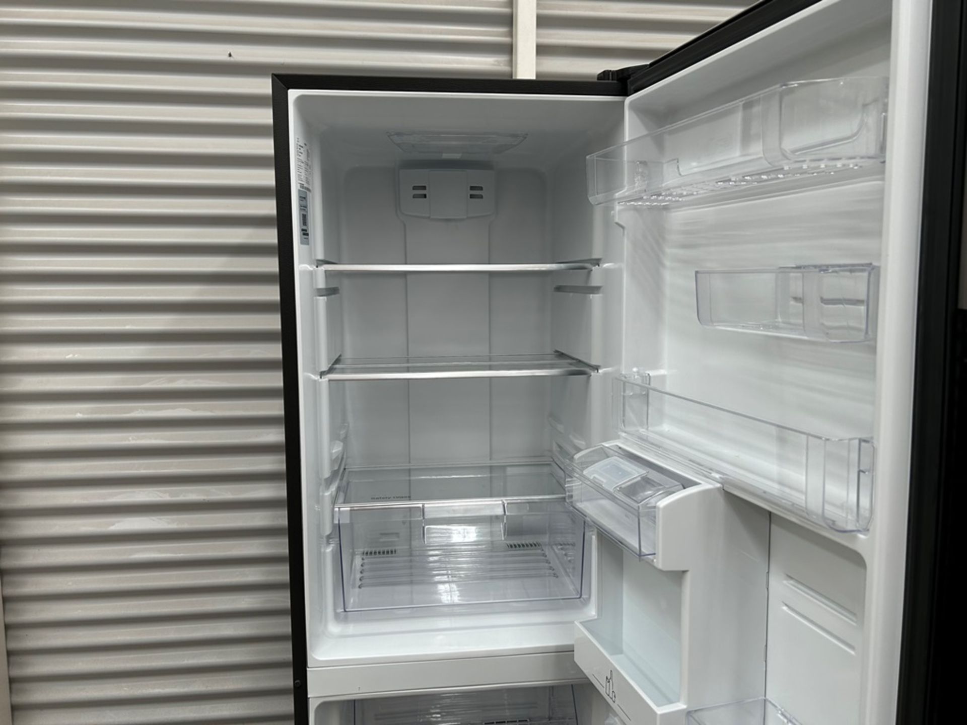 Refrigerador con dispensador de agua Marca MABE, Modelo RMB400IAMRM, Serie 15844, Color GRIS (Equip - Image 5 of 9