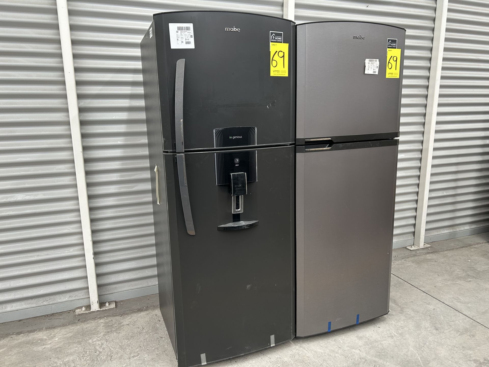 Lote de 2 refrigeradores contiene: 1 Refrigerador con dispensador de agua Marca MABE, Modelo RME360 - Image 2 of 12