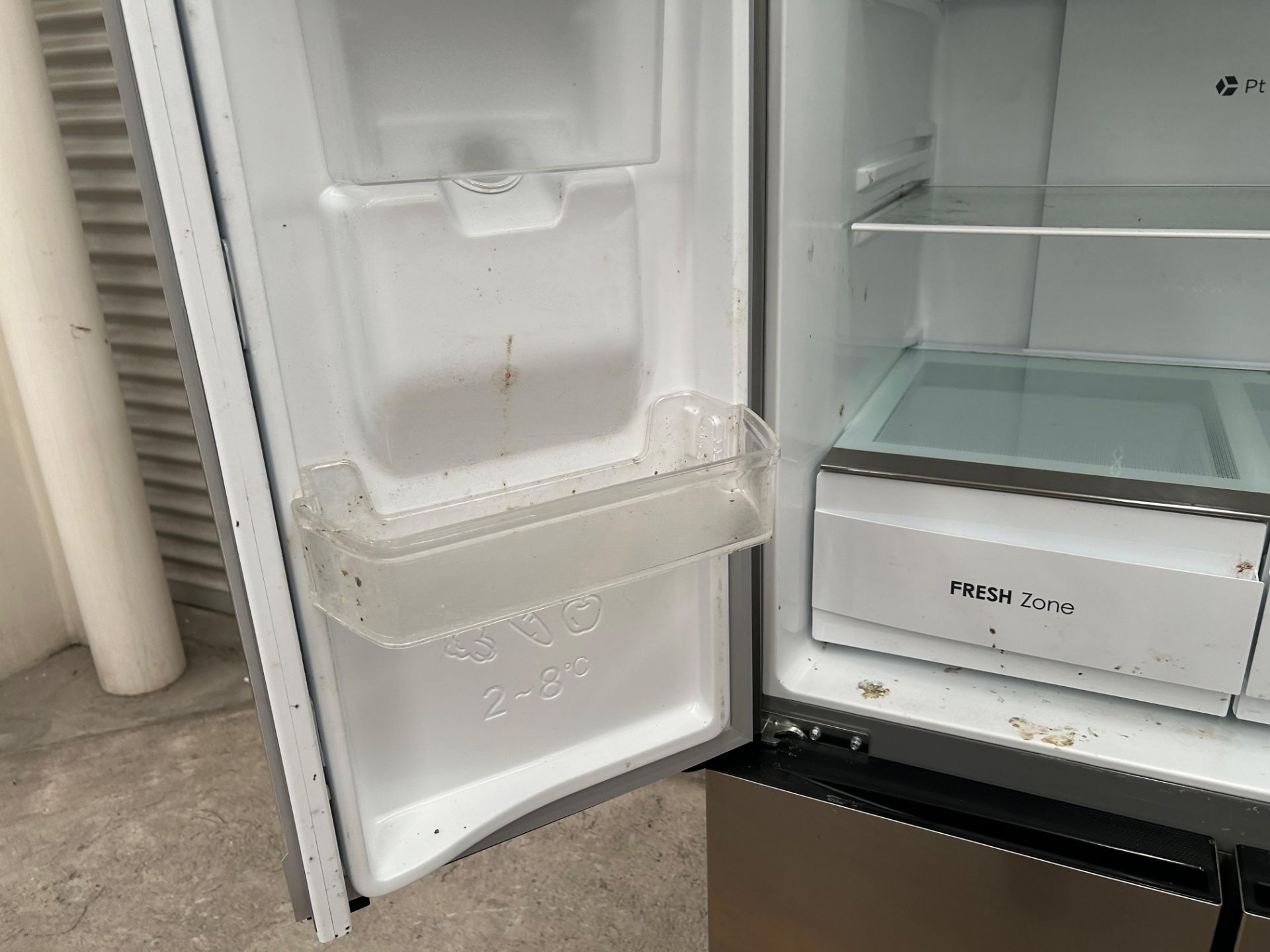 Refrigerador con dispensador de agua, Marca MABE, Modelo MTM482SENSS0, Serie MA0075, Color GRIS (Eq - Image 12 of 17