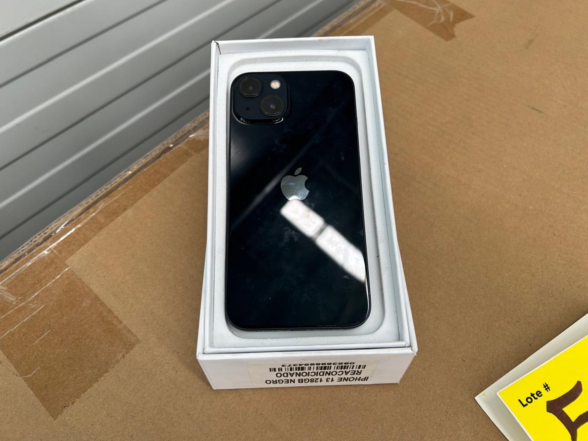 Celular Marca APPLE, Modelo iPhone 13, con capacidad de 128 GB, Color NEGRO (IMEI 356122170067203)