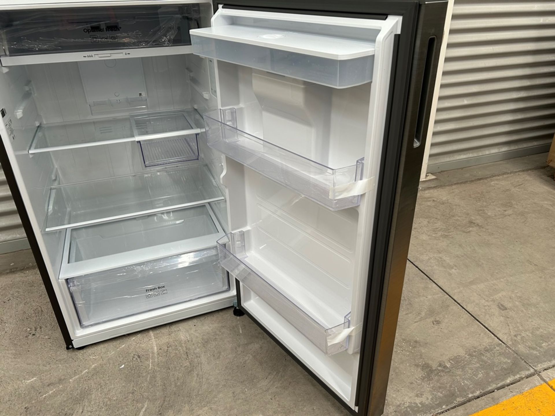 Refrigerador con dispensador de agua Marca SAMSUNG, Modelo RT42DG6734S9, Serie 0415P, Color GRIS (E - Image 8 of 11