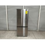 Refrigerador Marca ATVIO, Modelo ATR18FS2D, Serie 01438, Color GRIS (Equipo de devolución)