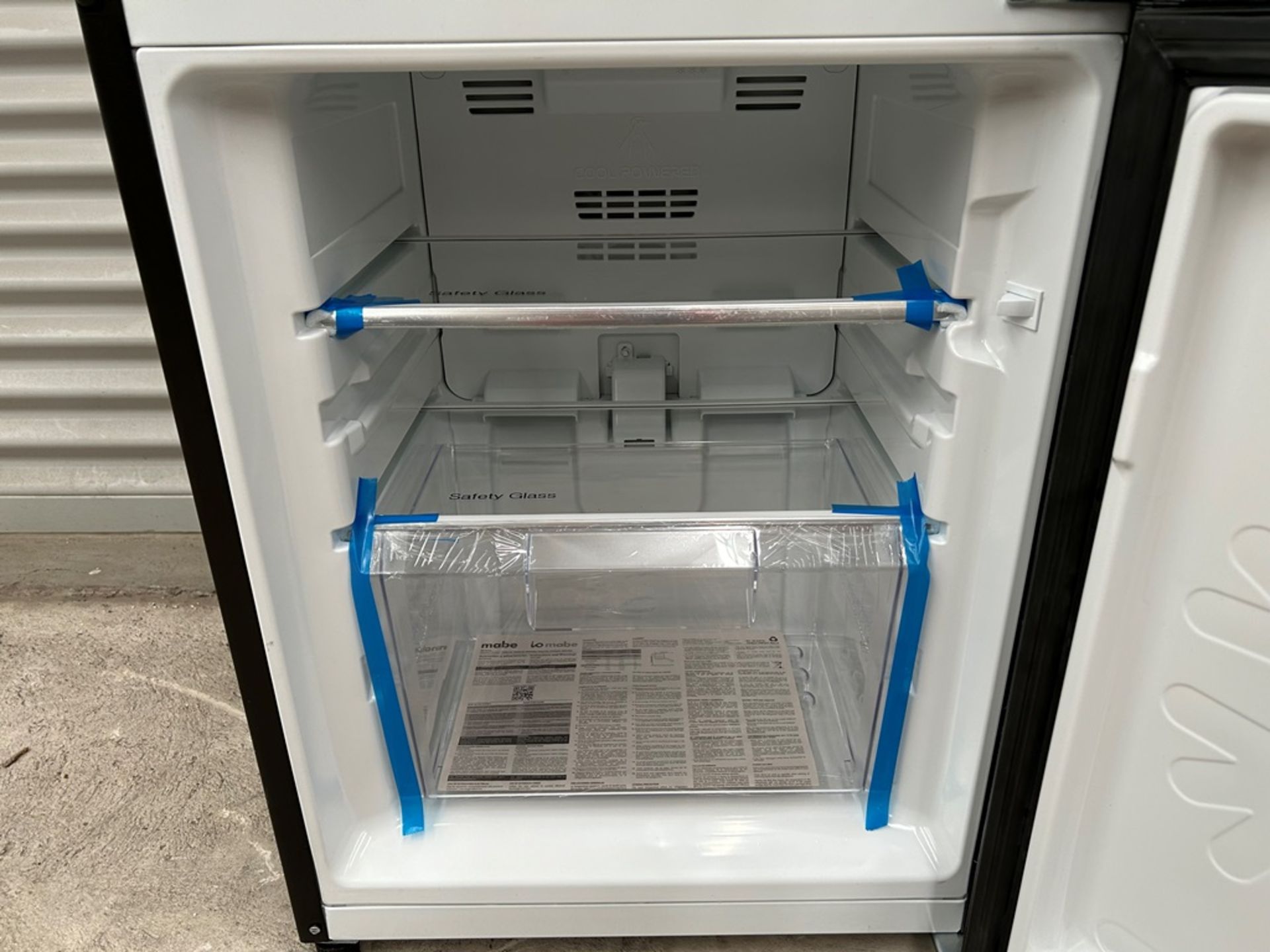 Refrigerador con dispensador de agua Marca MABE, Modelo RMB300IZMRP0, Serie 14113, Color NEGRO (Equ - Image 7 of 10