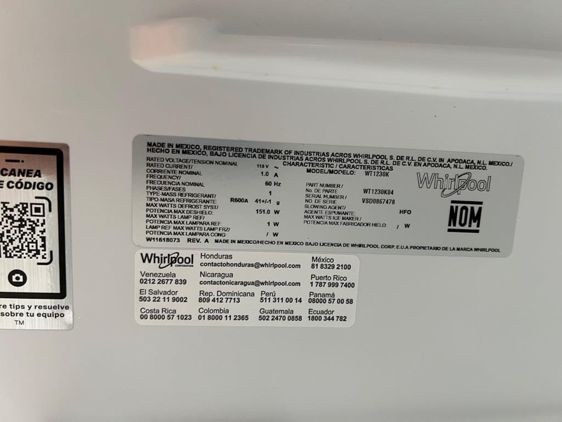 Lote de 2 refrigeradores contiene: 1 Refrigerador Marca WHIRPOOL, Modelo WT1230K, Serie 91306, Colo - Image 9 of 17