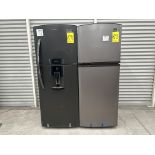 Lote de 2 refrigeradores contiene: 1 Refrigerador con dispensador de agua Marca MABE, Modelo RME360