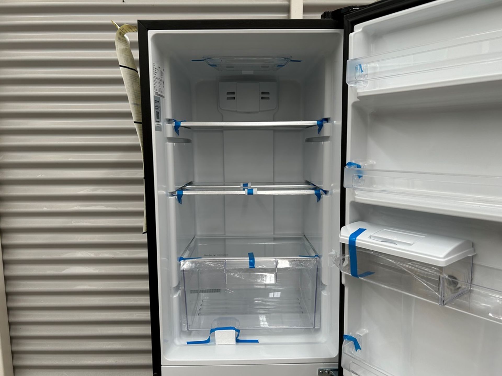 Refrigerador con dispensador de agua Marca MABE, Modelo RMB300IZMRP0, Serie 14113, Color NEGRO (Equ - Image 5 of 10