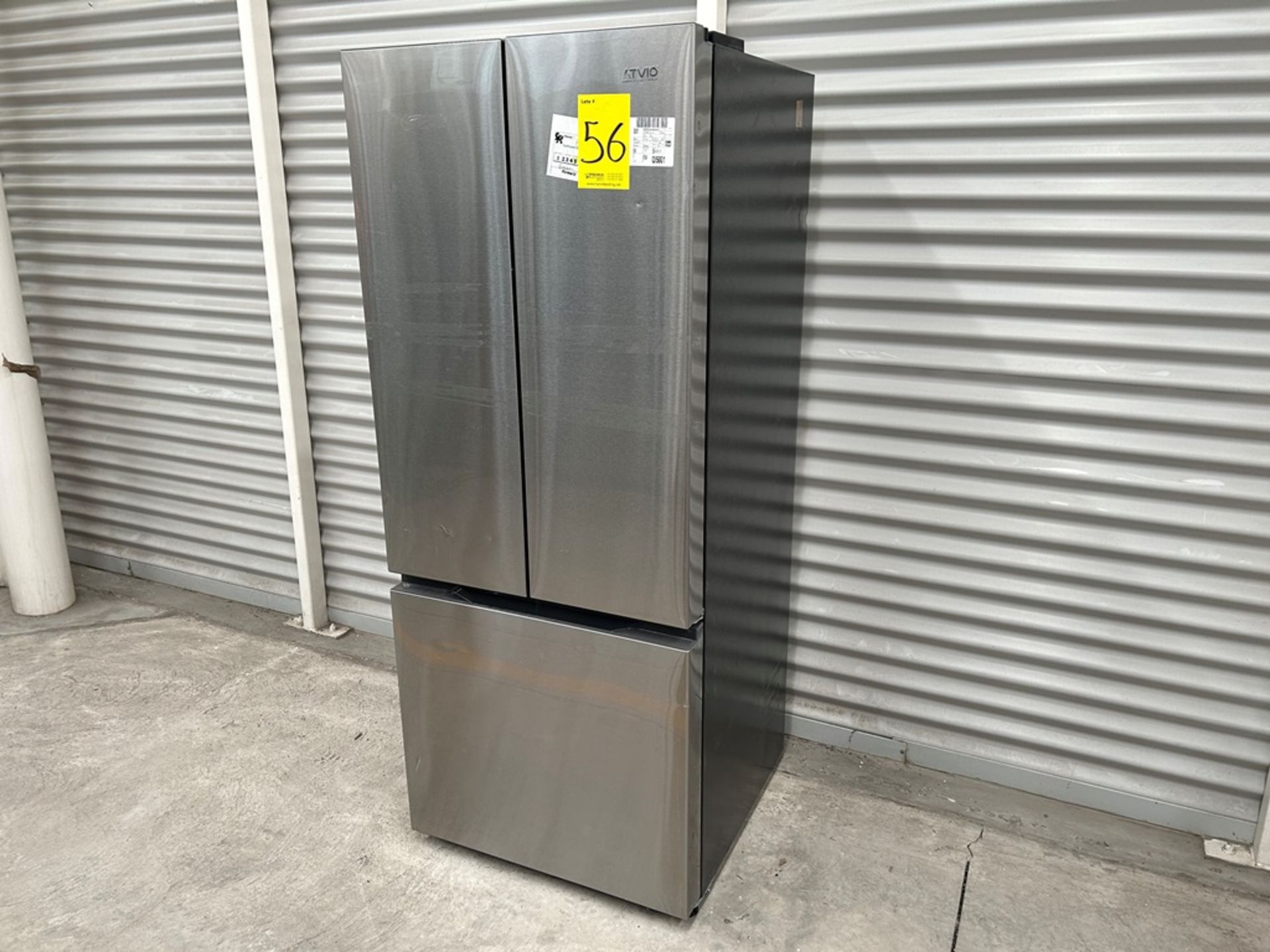 Refrigerador Marca ATVIO, Modelo ATR18FS2D, Serie 01504, Color GRIS (Equipo de devolución) - Image 2 of 11