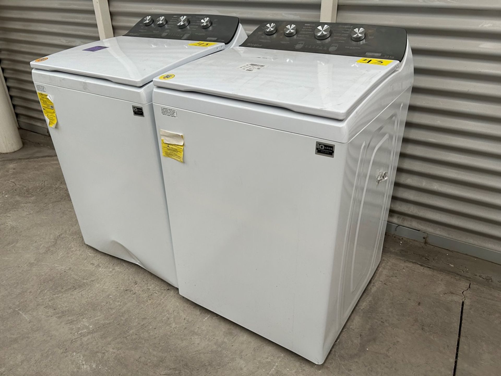 Lote de 2 Lavadoras contiene: 1 Lavadora de 22 KG, Marca WHIRPOOL, Modelo 8MWT2224MPM0, Serie 99783 - Image 2 of 9