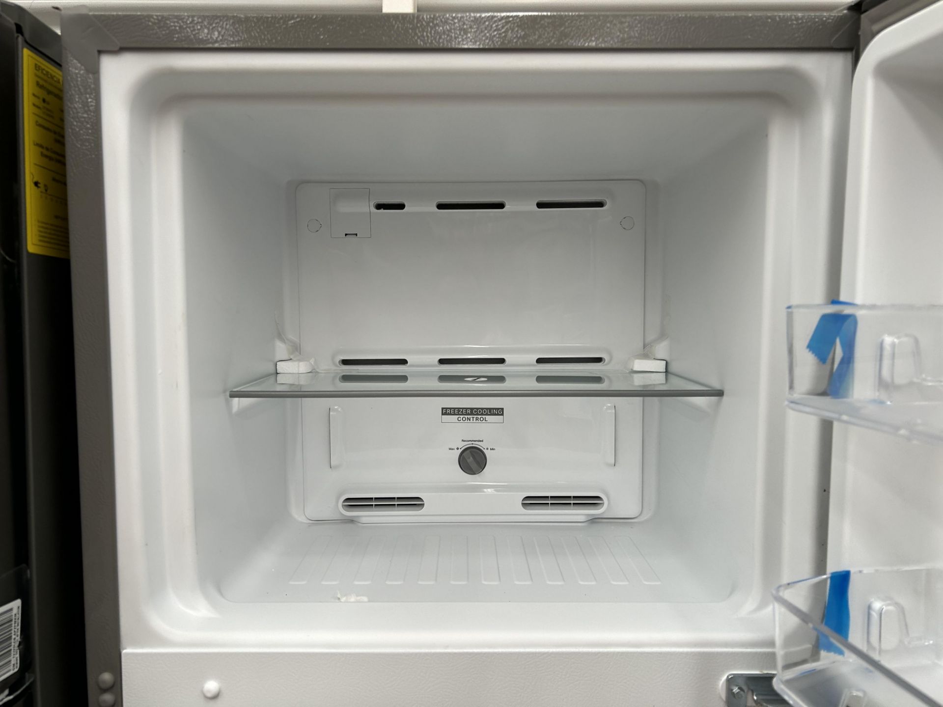 Lote de 2 refrigeradores contiene: 1 Refrigerador Marca LG, Modelo GT29BPPK, Serie 41191, Color GRI - Image 6 of 10