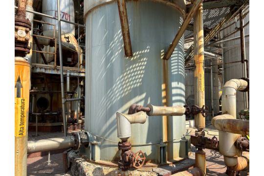 Benzene Distillation Column in 316 Stainless Steel, Year 2007, with Integrated Lower Bayonet Type E - Image 15 of 42