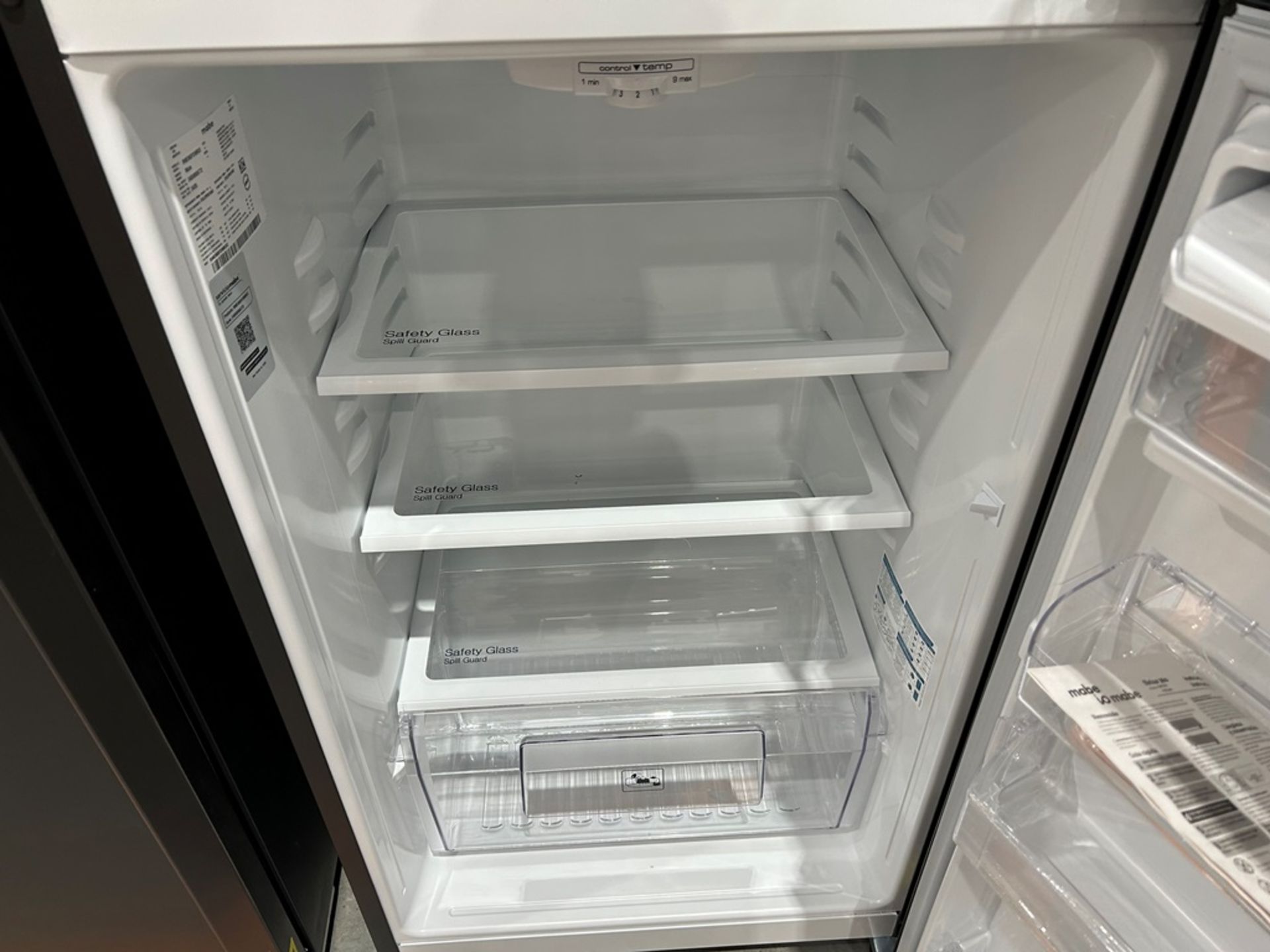 Lote de 2 refrigeradores contiene: 1 Refrigerador con dispensador de agua Marca MABE, Modelo RME360 - Image 15 of 18