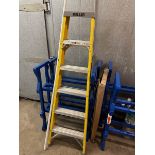 Keller 6' - 250LB Capacity Fiberglass Step Ladder