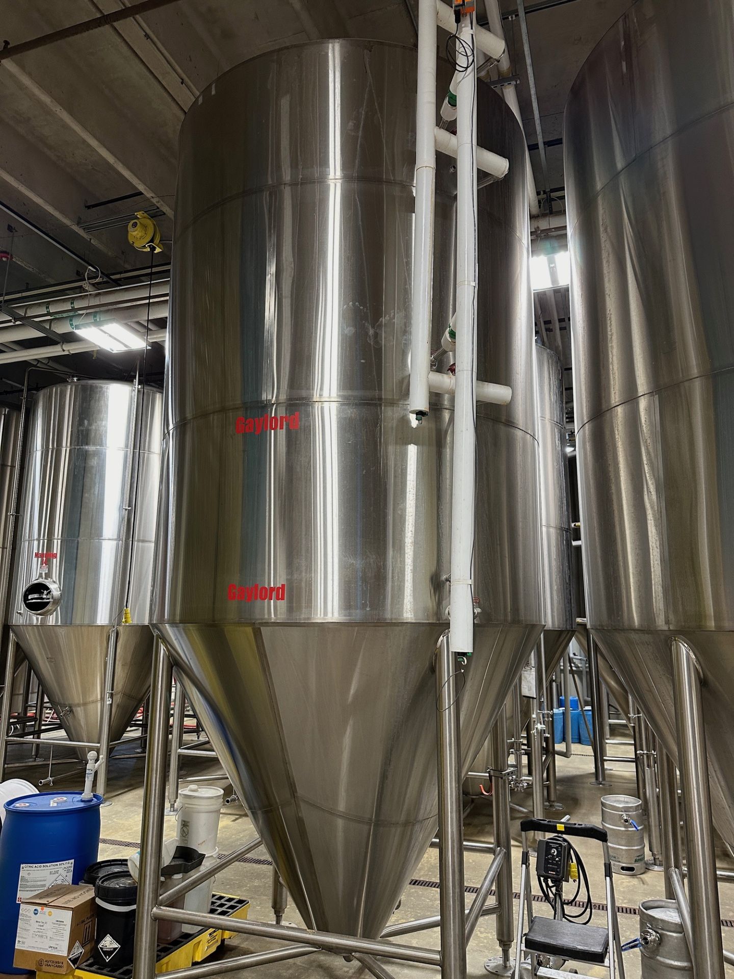 Silver State Stainless 120 BBL Stainless Steel Fermentation Tank - Cone Bottom, Gly | Rig Fee $2150 - Image 2 of 3