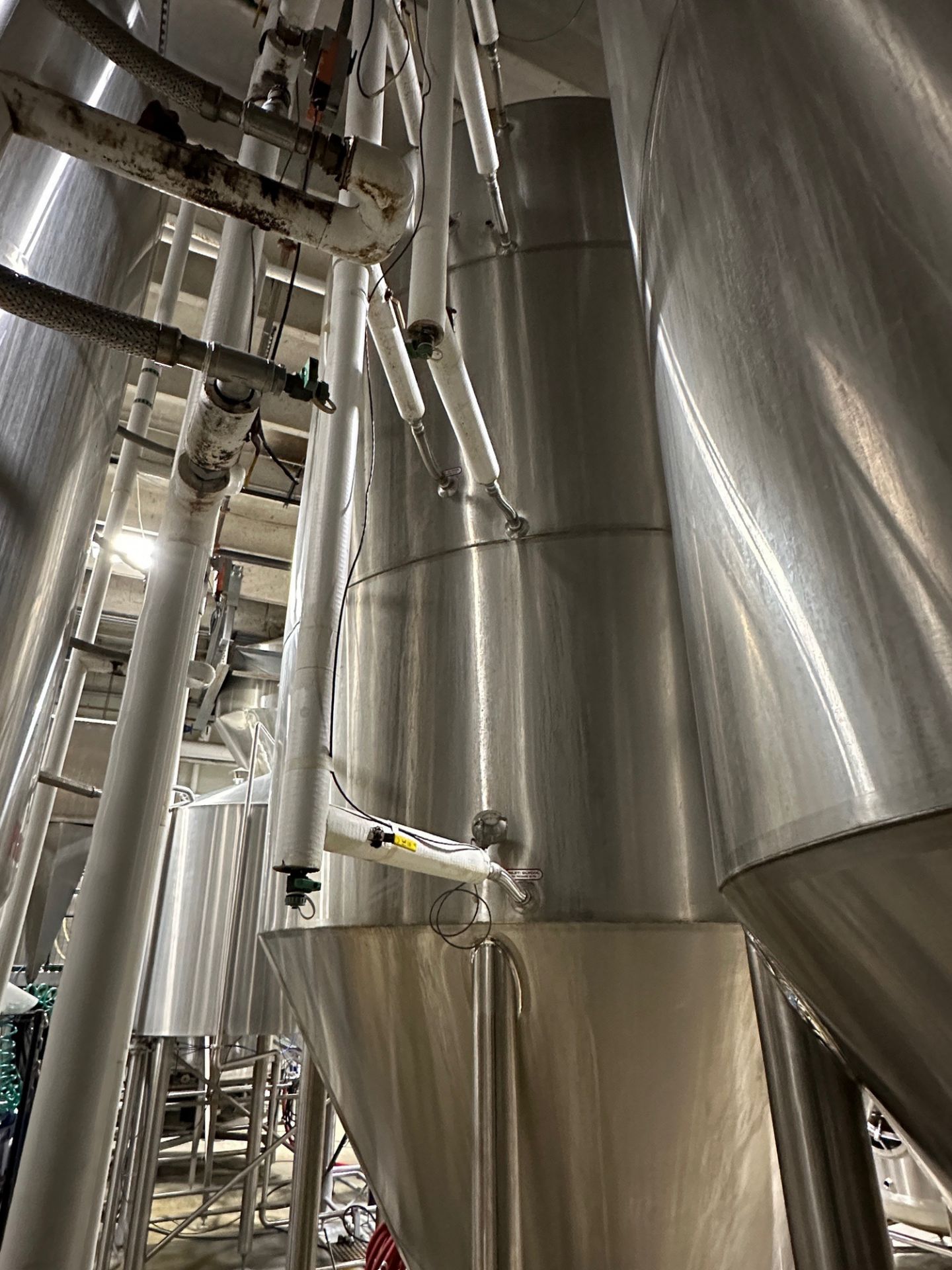 Silver State Stainless 120 BBL Stainless Steel Fermentation Tank - Cone Bottom, Gly | Rig Fee $2150 - Image 2 of 6