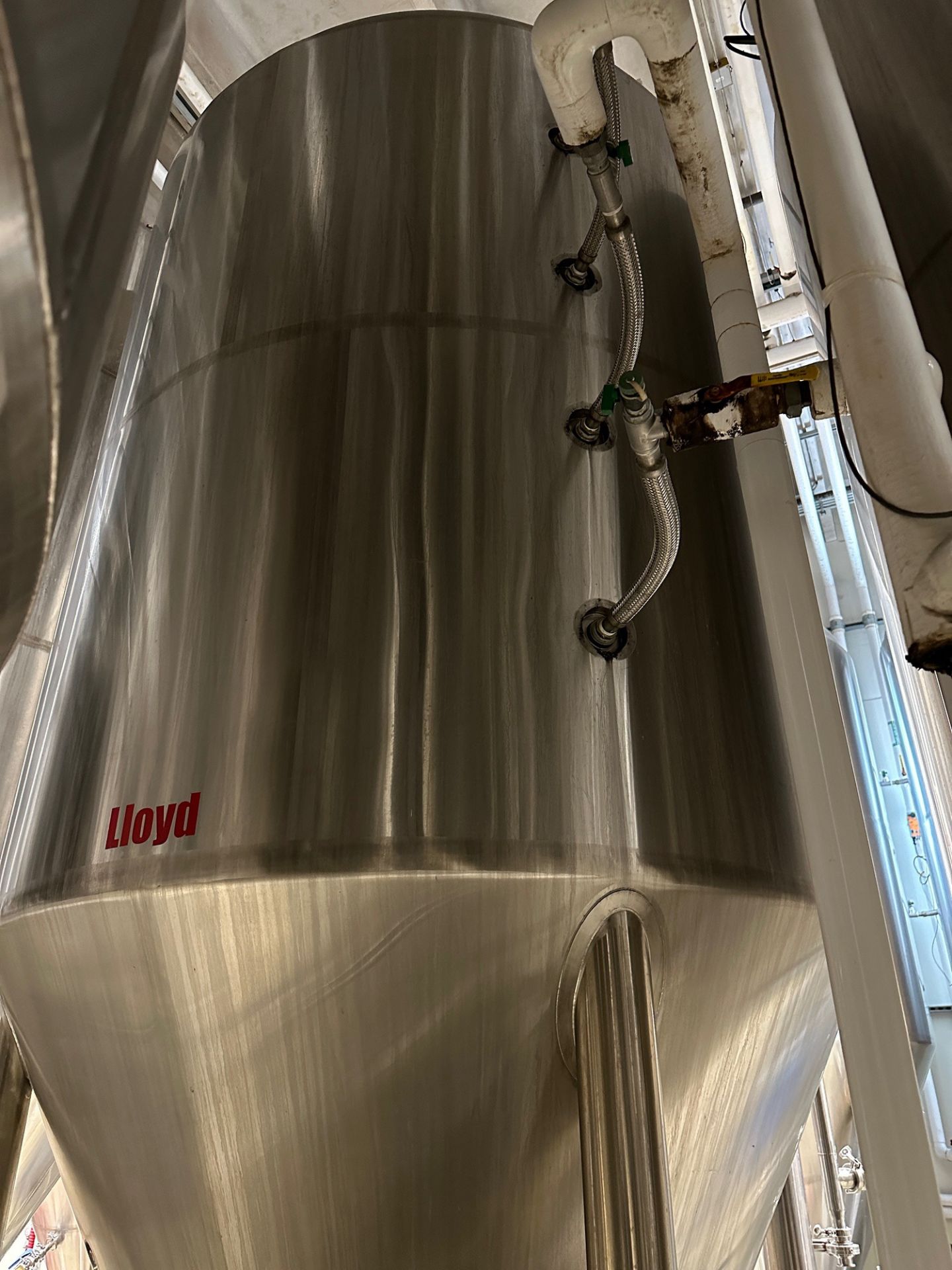 Premier Stainless 80 BBL Stainless Steel Fermentation Tank - Cone Bottom, Glycol Ja | Rig Fee $1850 - Image 2 of 2