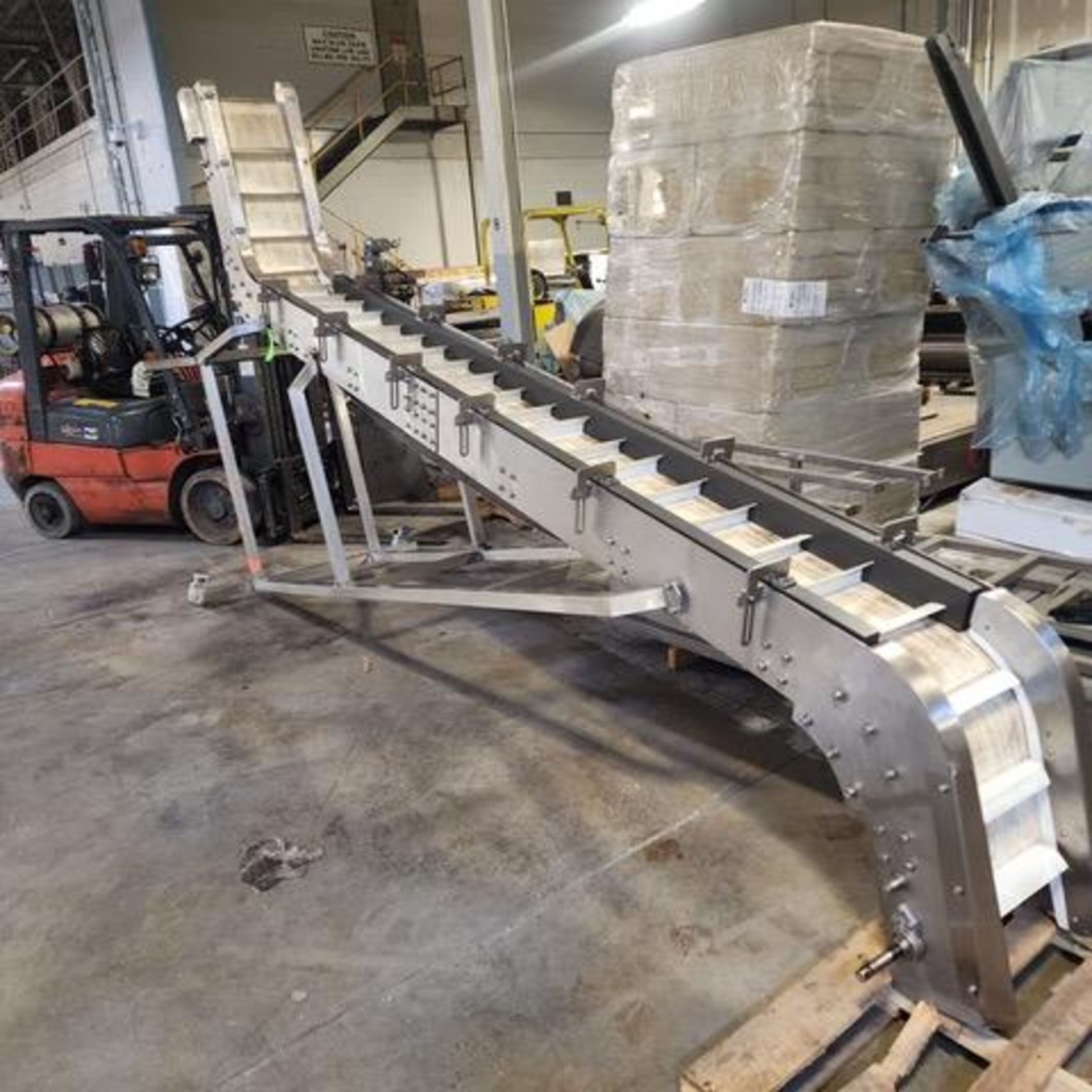 Stainless Steel Incline Conveyor, Used to Feed Bagger Scales | Rig Fee $150