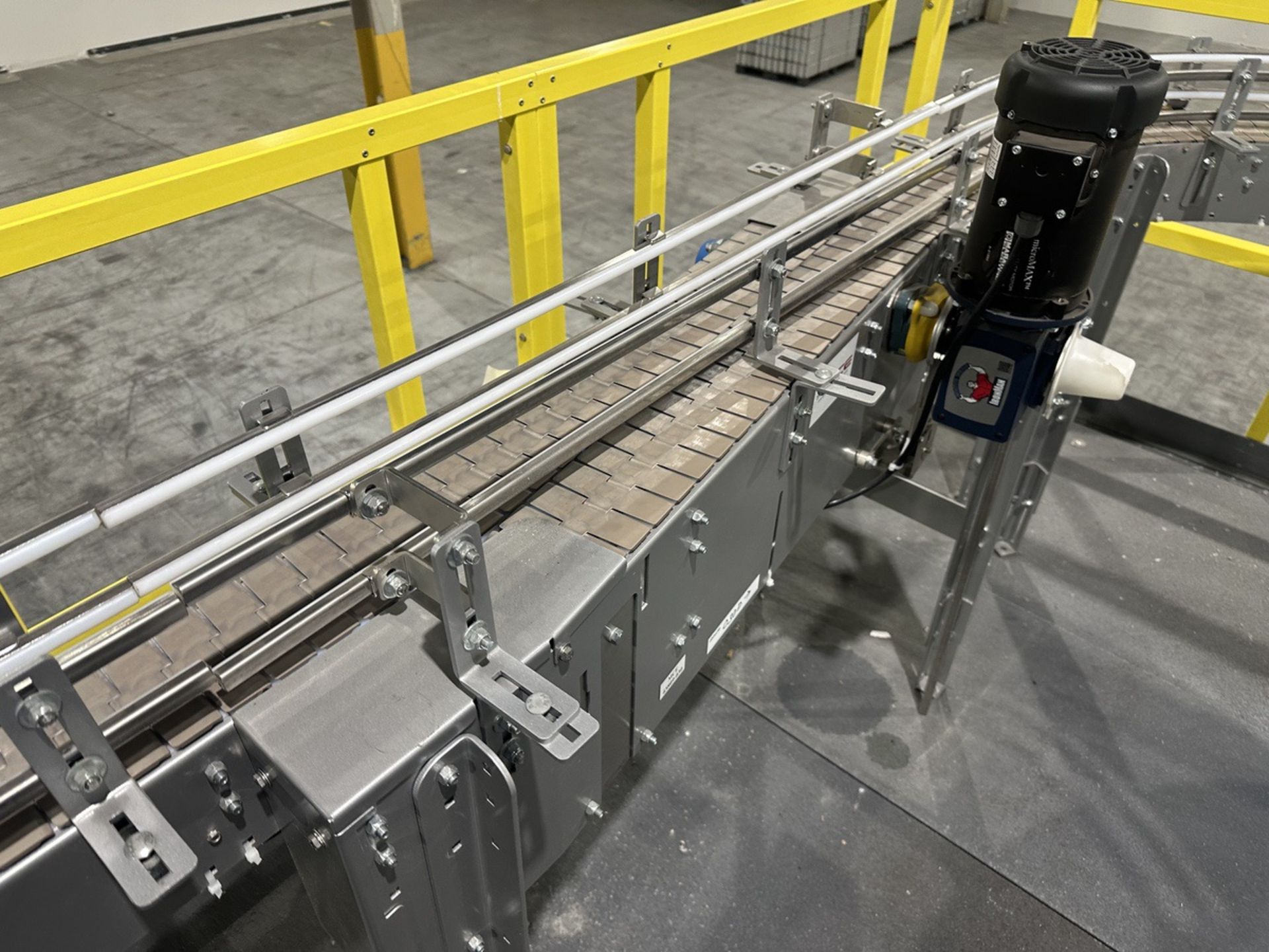 MCE S/S U Conveyor, 12'' Wide (Approx, 5' Long) | Rig Fee $350 - Image 4 of 6