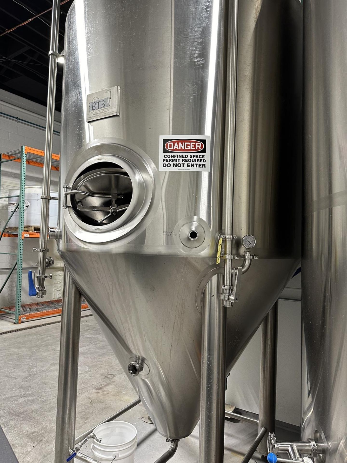 Pacific Brewery 30 BBL Unitank Fermenter (BT 3) | Rig Fee $1750 - Image 3 of 3