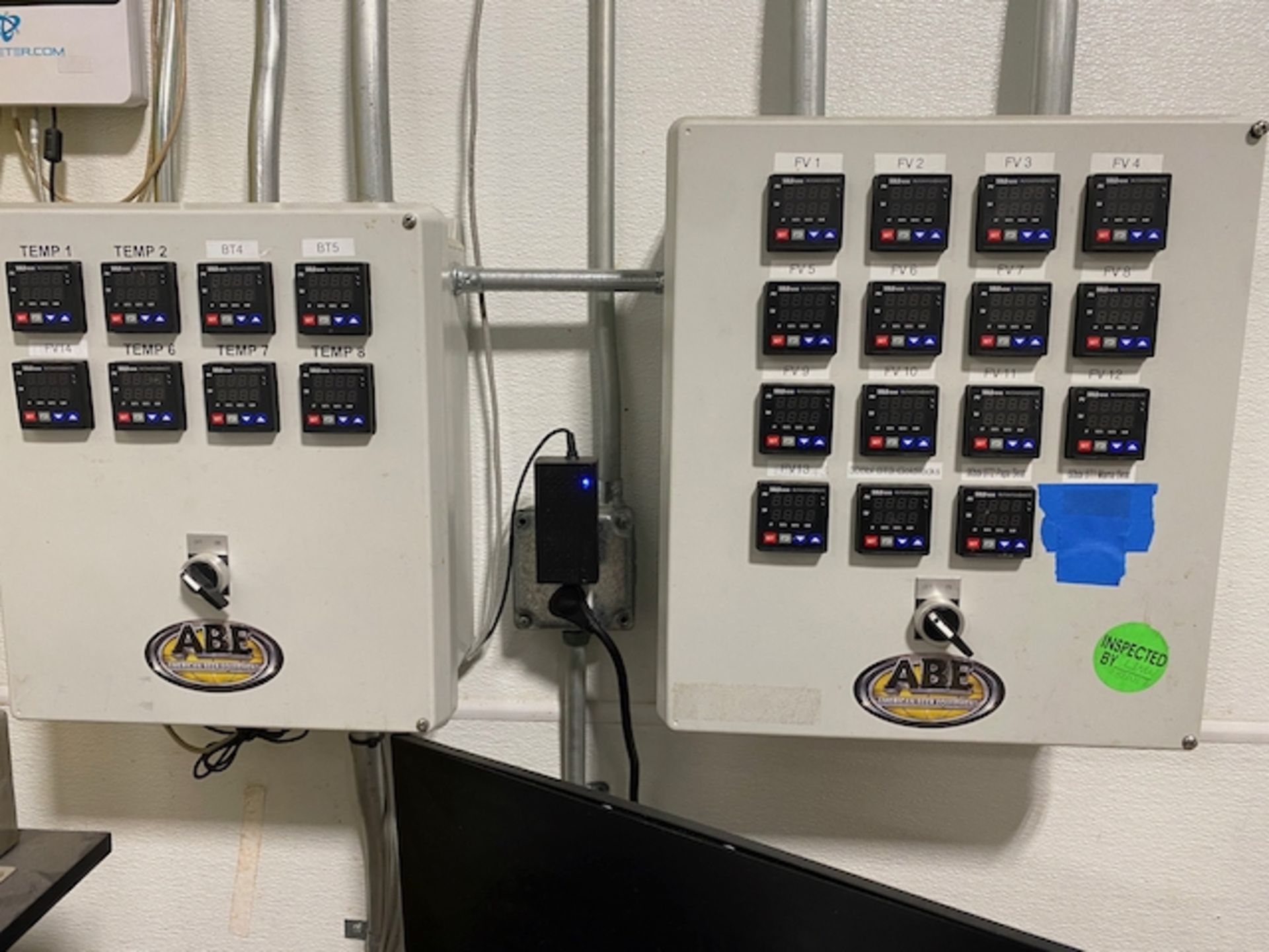 ABE Tank Temperature Control Panels with Thermostat Controllers | Rig Fee $100