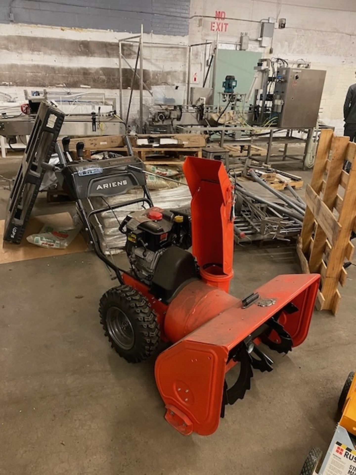 Ariens Deluxe30 306 Cc Snow Blower | Rig Fee $50