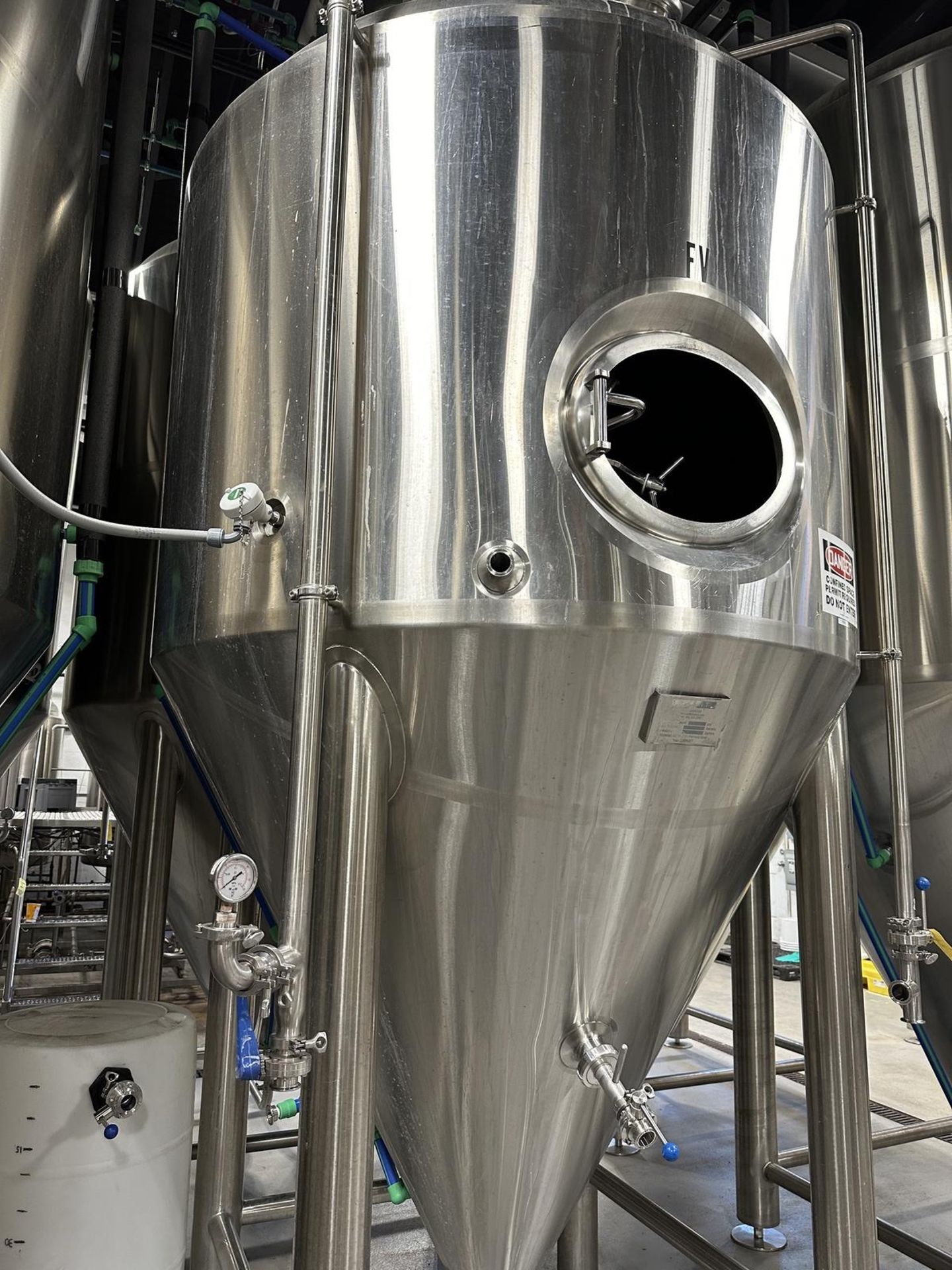 2015 GW Kent 30 BBL Jacketed Fermenter (FV 14), Approx. 12' H x 6' 8' OD | Rig Fee $1750 - Image 3 of 3
