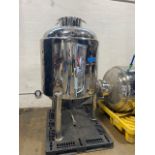 6 BBL Fermenter | Rig Fee $75